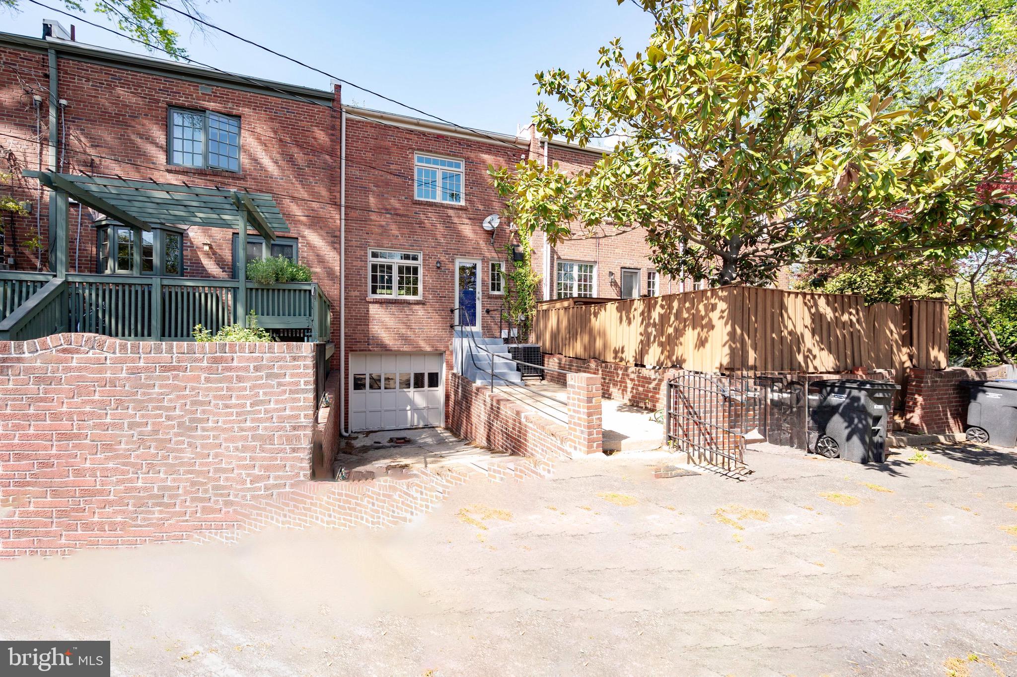 MT VERNON CONST CO - Residential