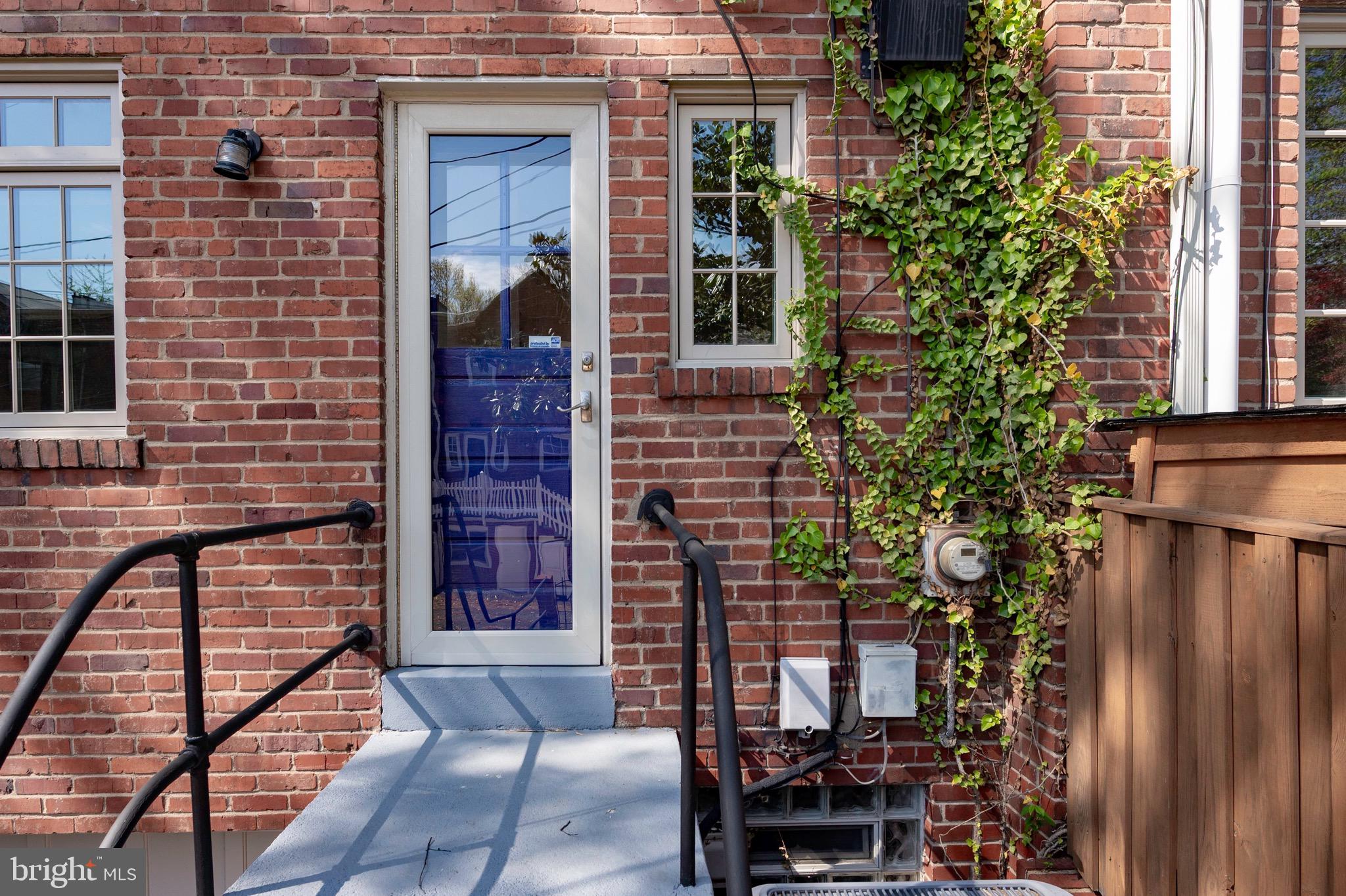 MT VERNON CONST CO - Residential