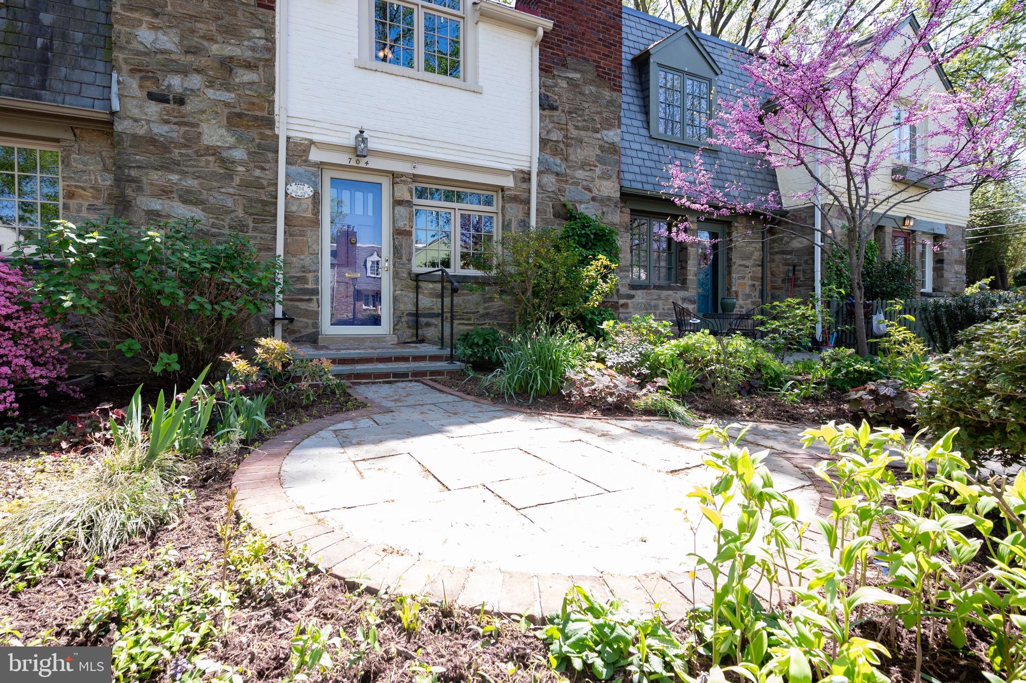 MT VERNON CONST CO - Residential