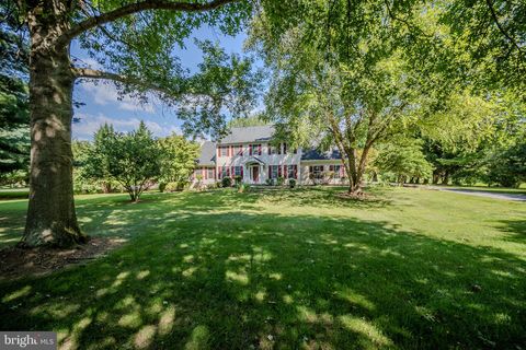 148 STONEGATE DRIVE LANDENBERG PA 19350