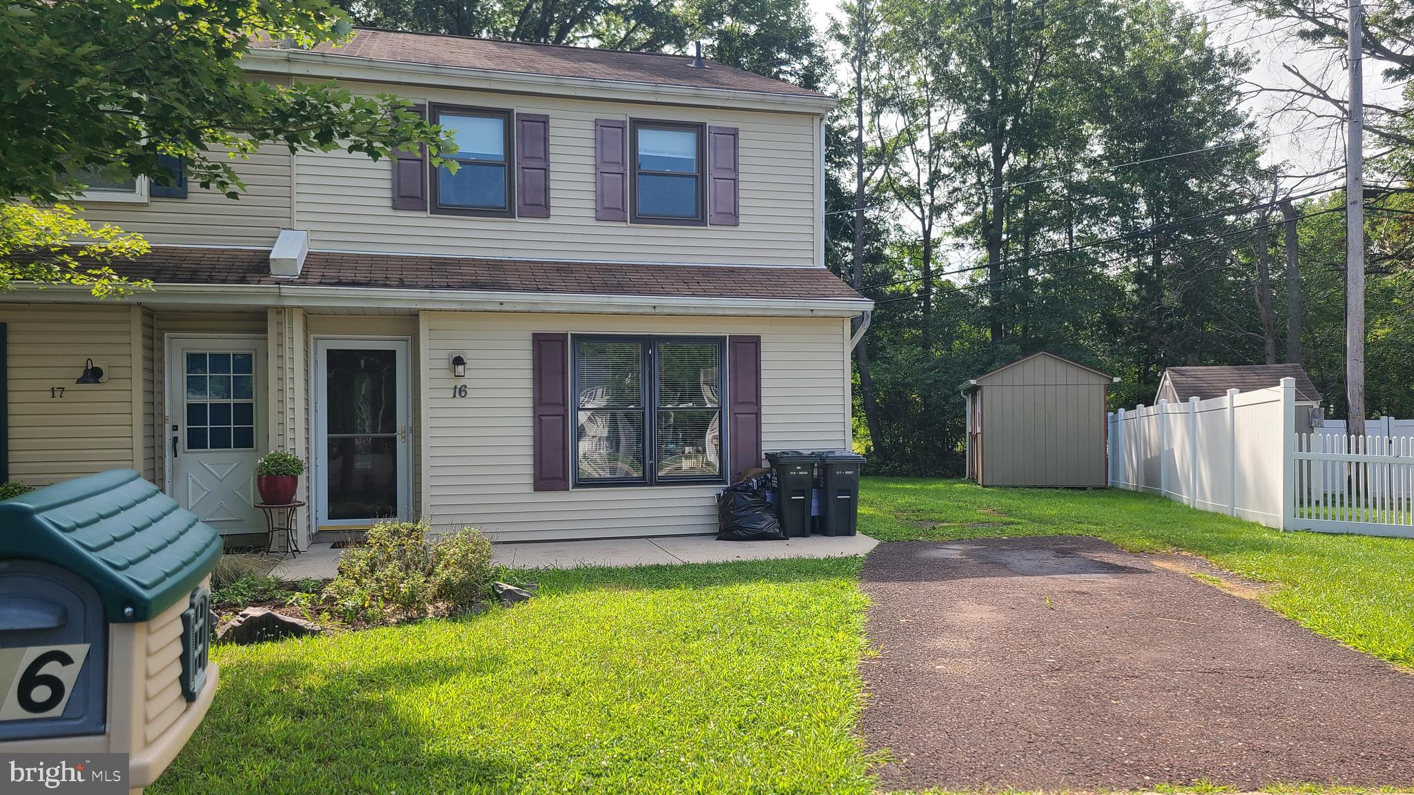 Beautiful home in excellent condition. All newer flooring, just painted neutral walls, remodeled kitchen and baths, newer central air, private patio backs to open space, located end of the cup-de-sac.....MOVE RIGHT IN Owner wants 2 year minimum lease term