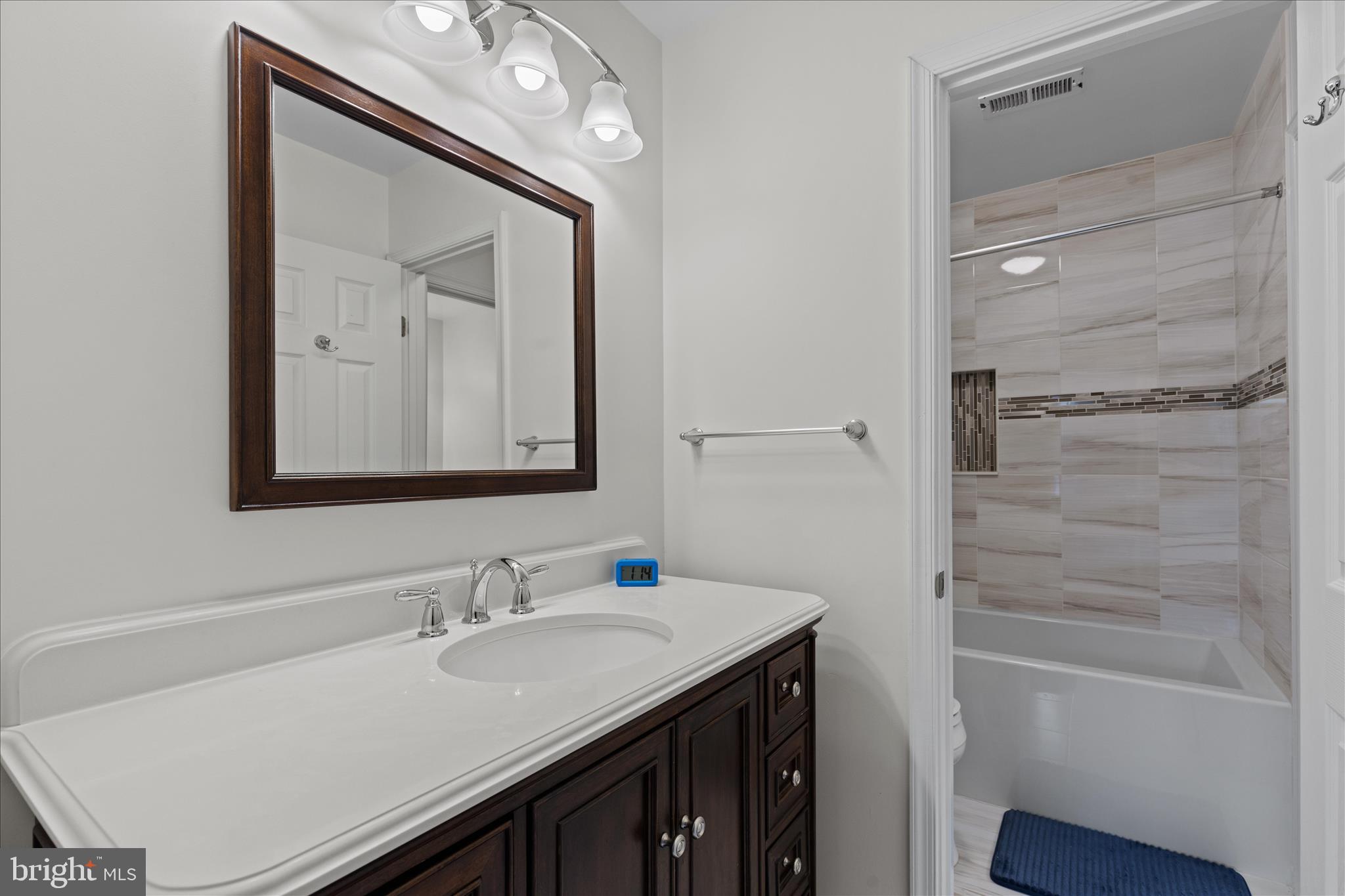 BARAKAT COURT - Residential