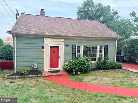 Homes For Rent - 3001 S Grant Street<br/> ARLINGTON, VA 22202