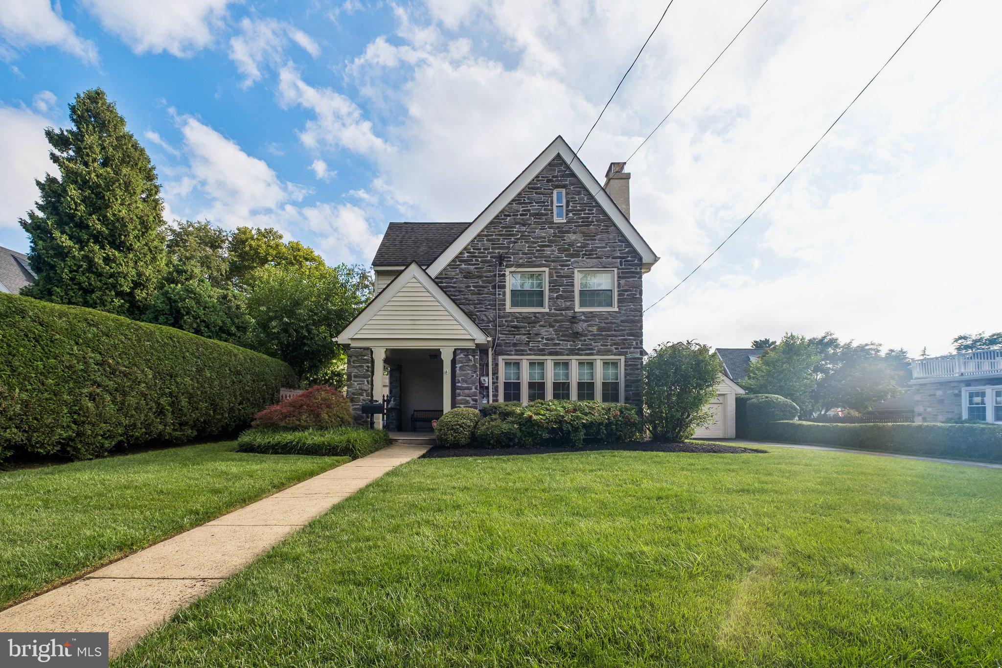406 N STERLING ROAD