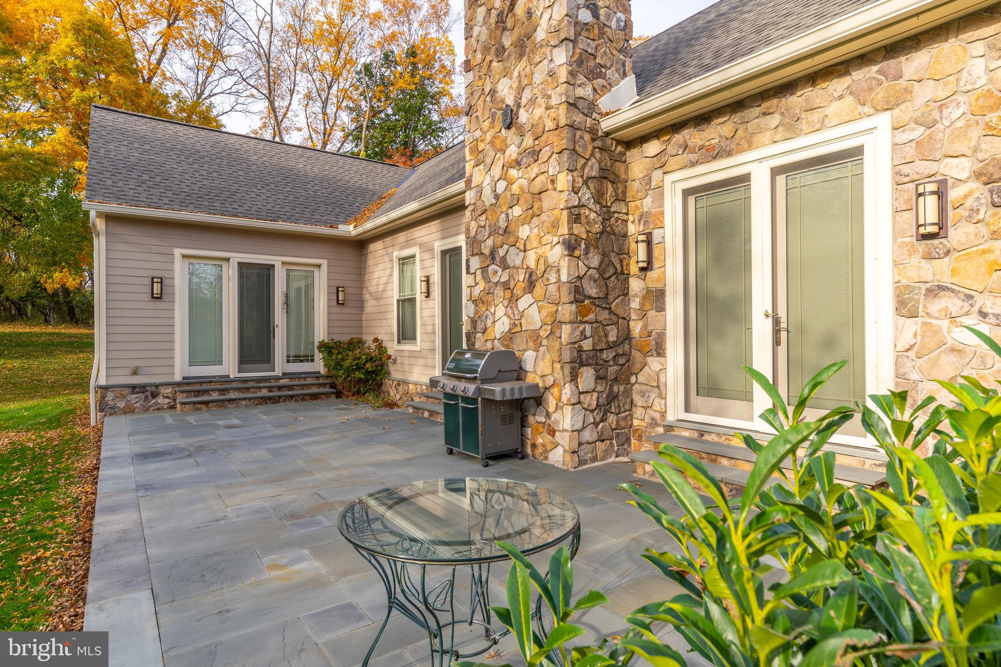 FLOURTOWN - Residential