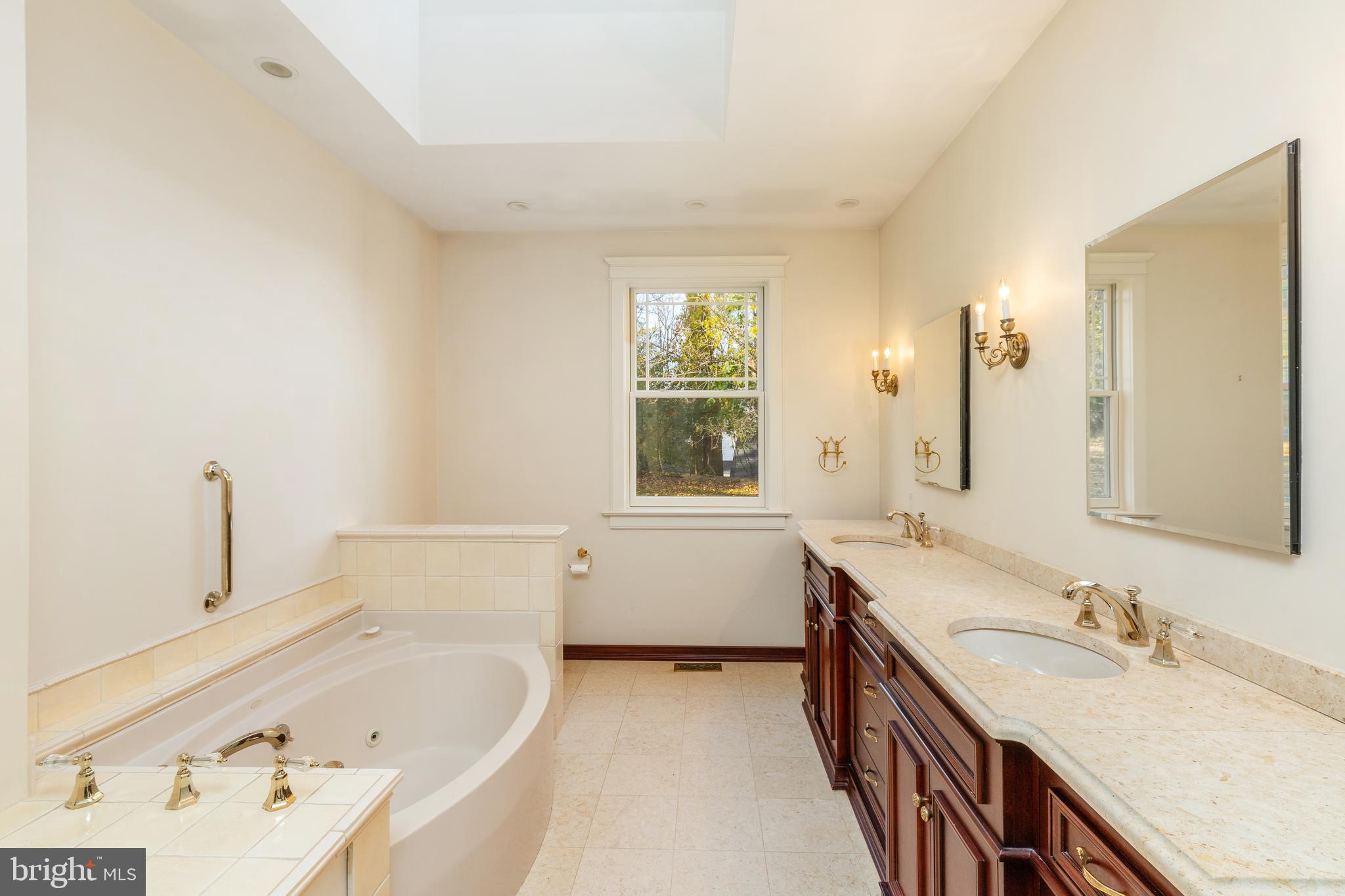 FLOURTOWN - Residential