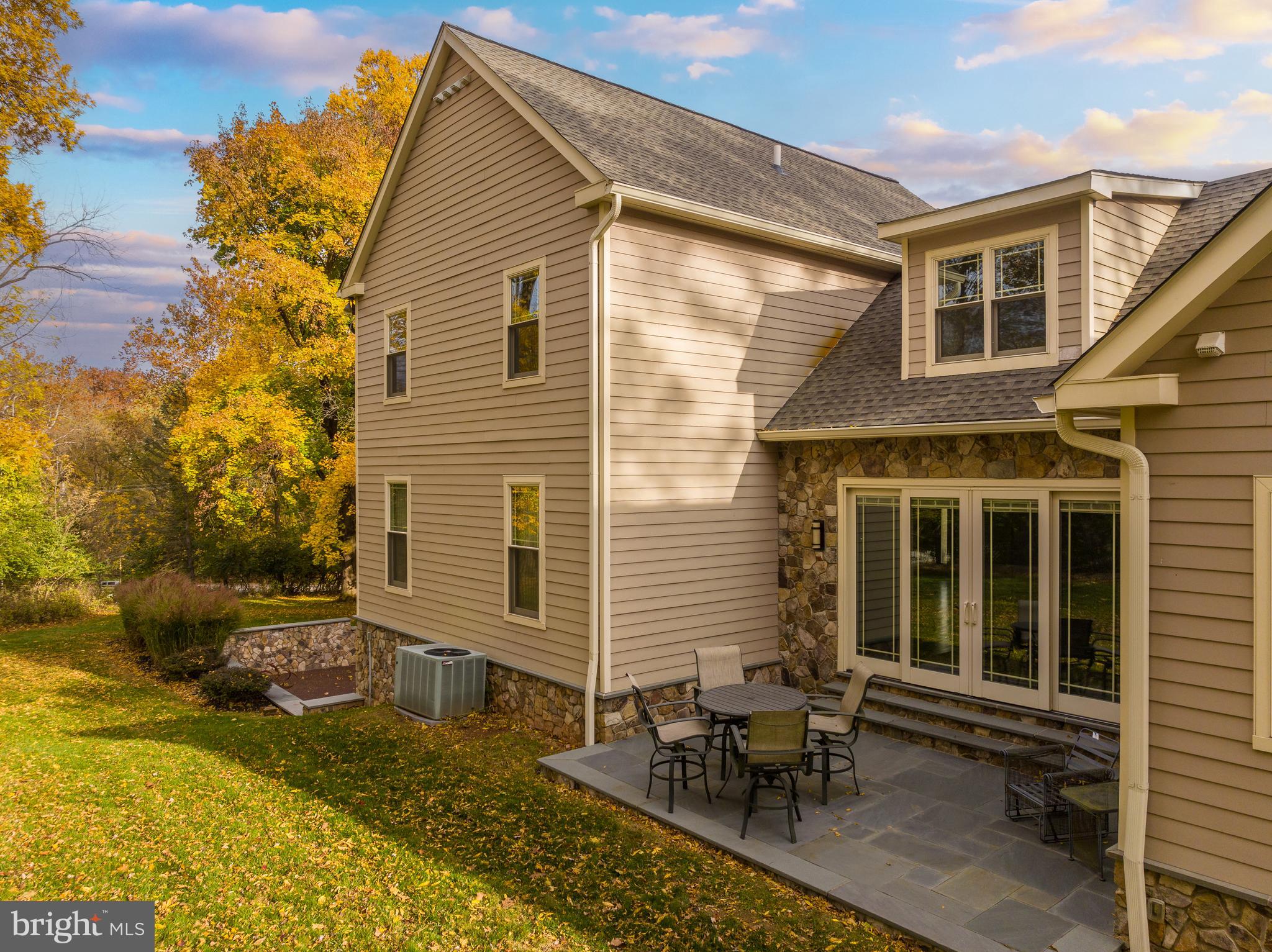 FLOURTOWN - Residential