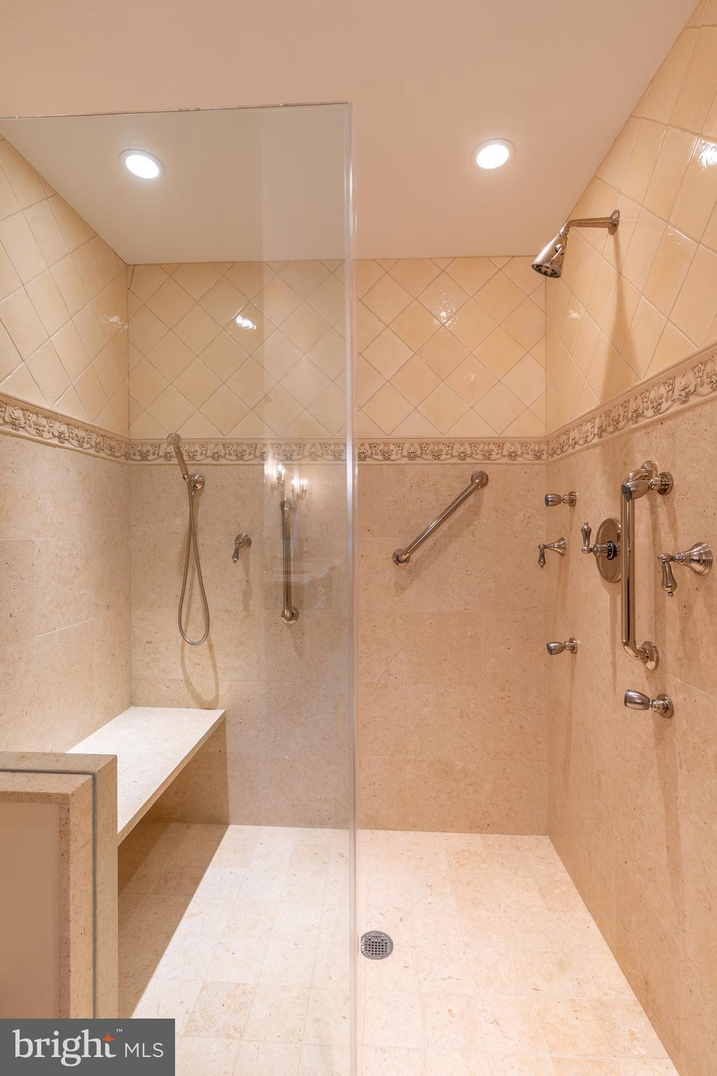 FLOURTOWN - Residential