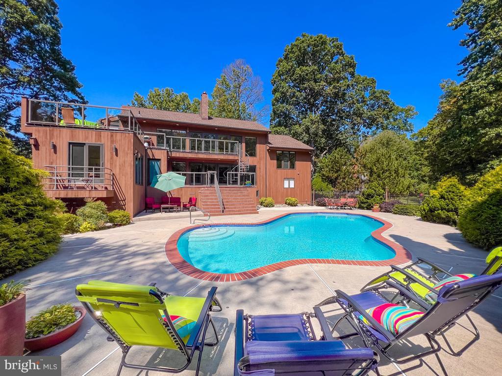 BEECHWOOD - Residential