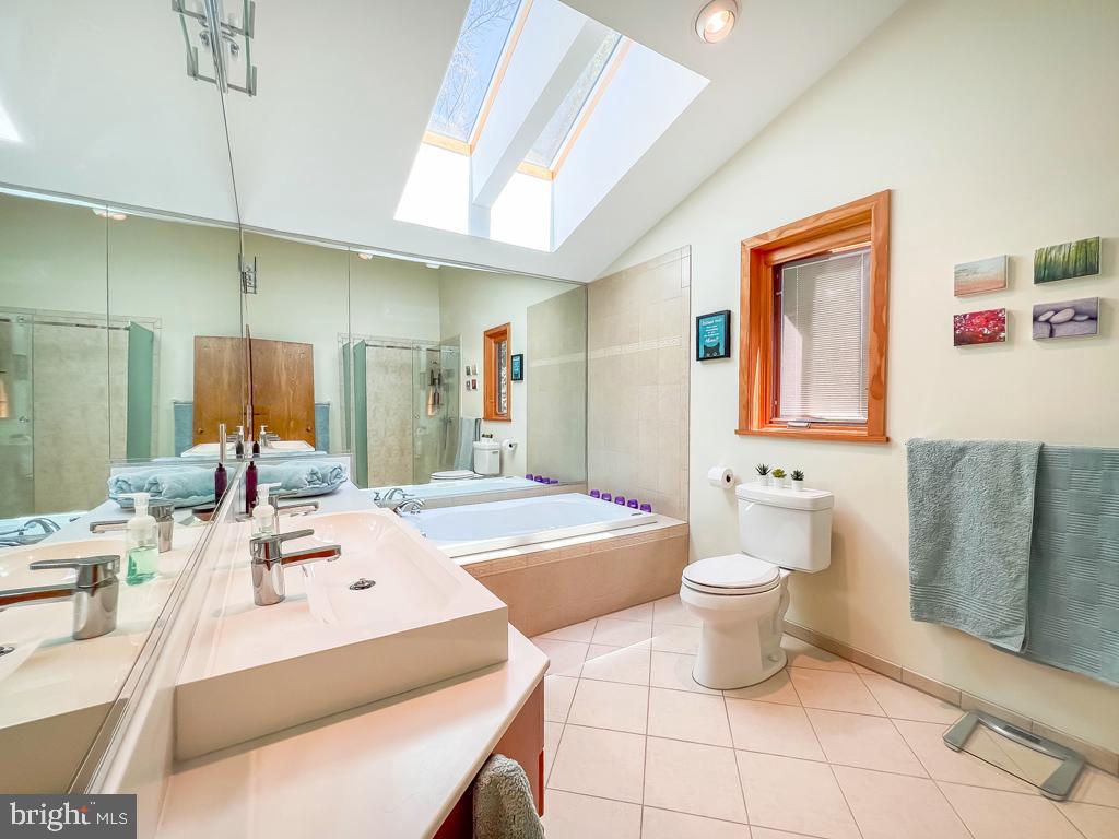 BEECHWOOD - Residential