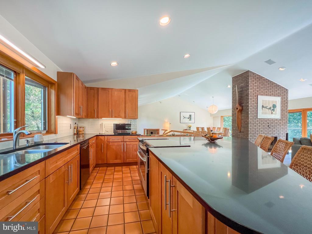 BEECHWOOD - Residential