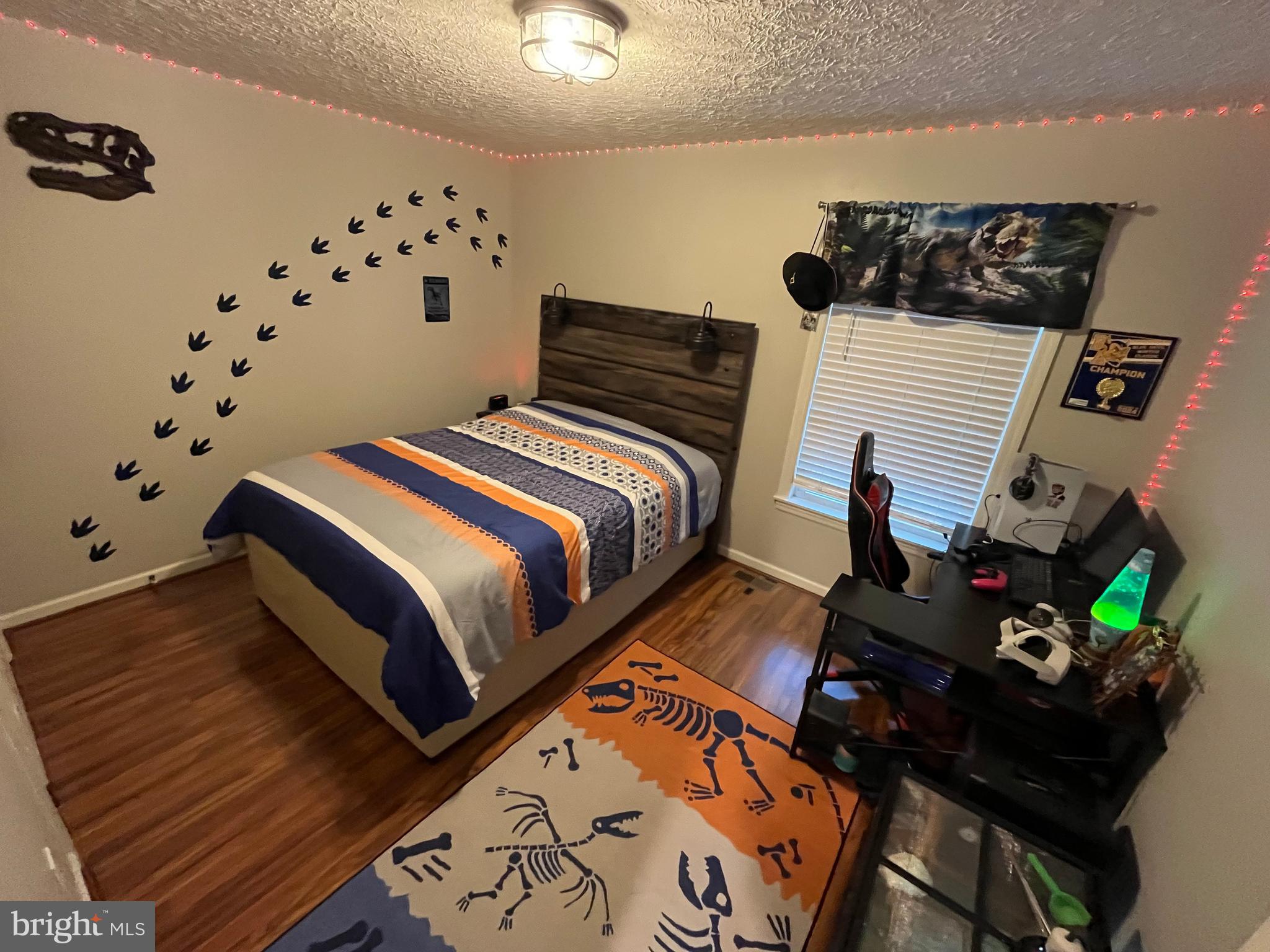 COLONIAL HEIGHTS - Residential