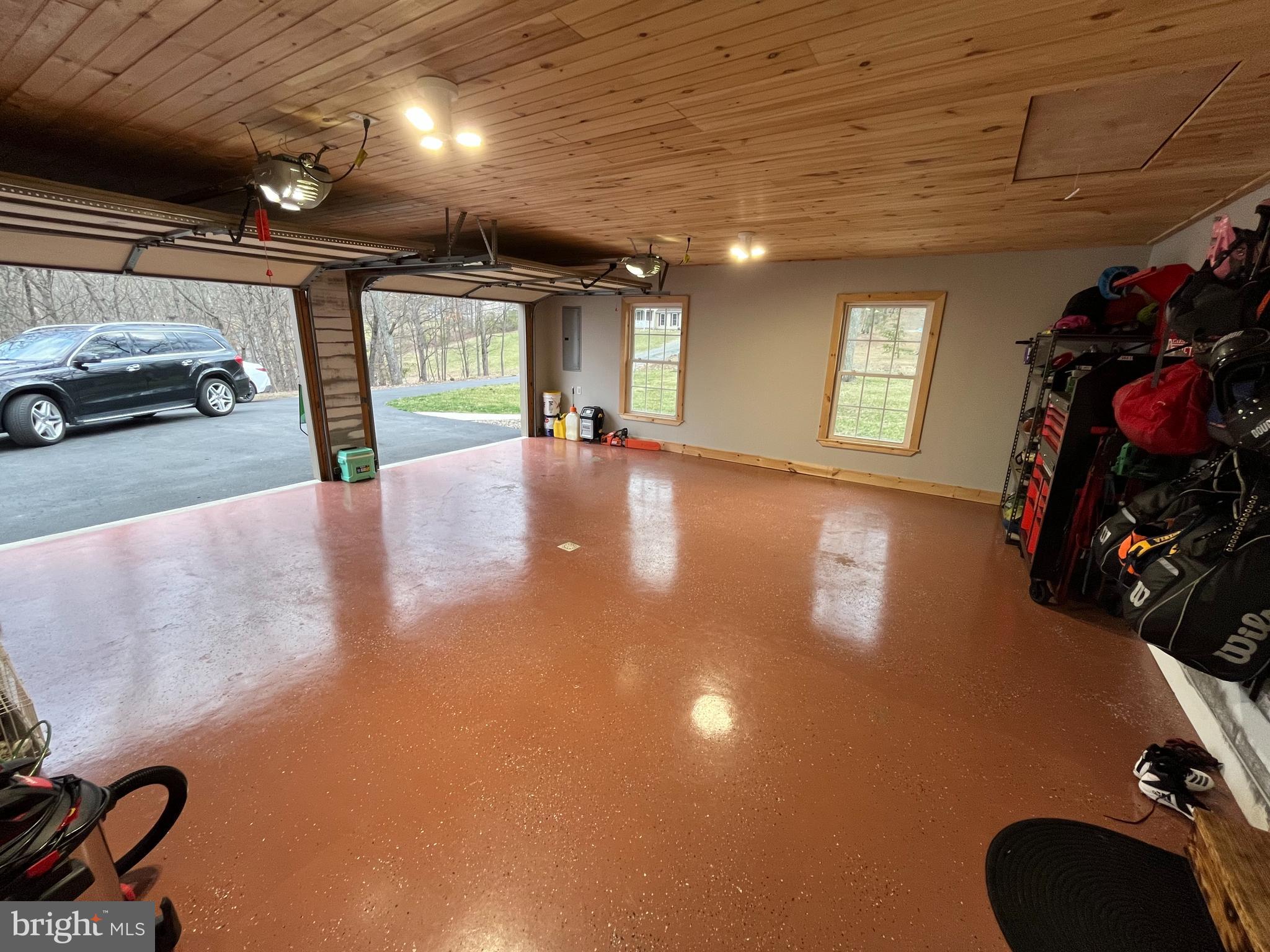 COLONIAL HEIGHTS - Residential