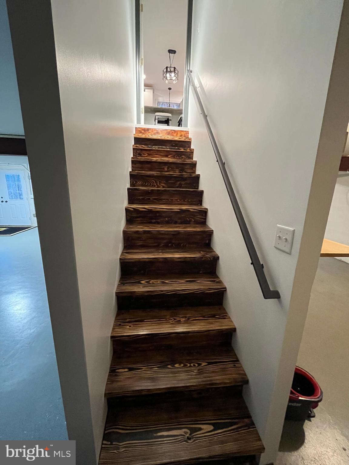 COLONIAL HEIGHTS - Residential