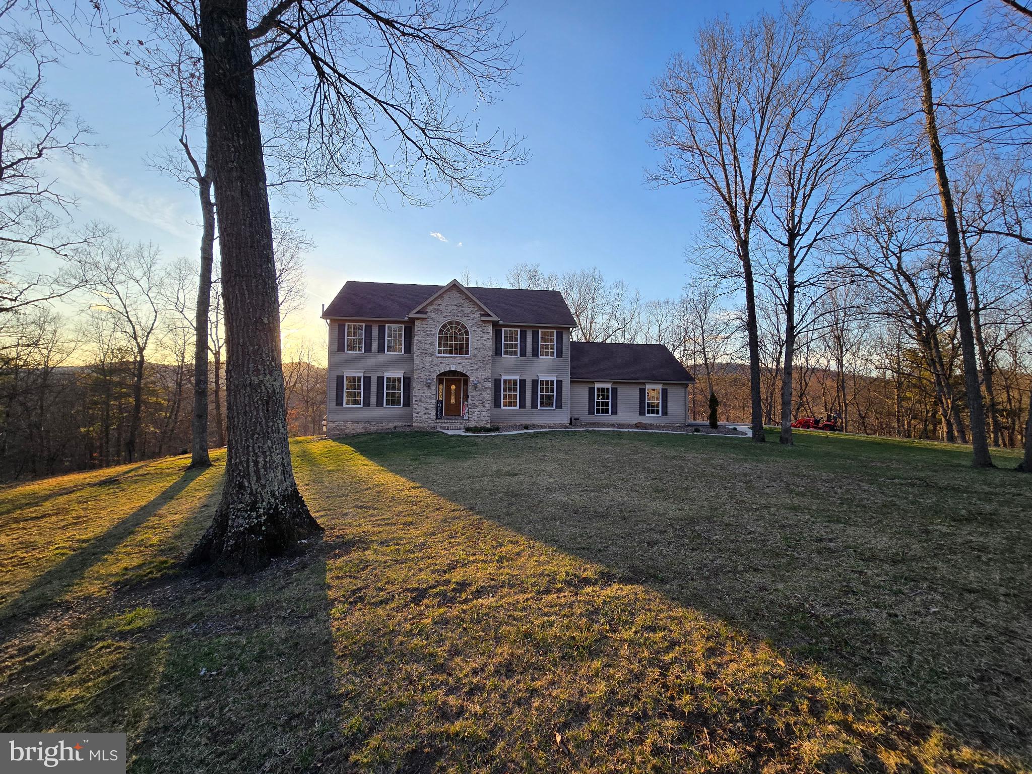 COLONIAL HEIGHTS - Residential