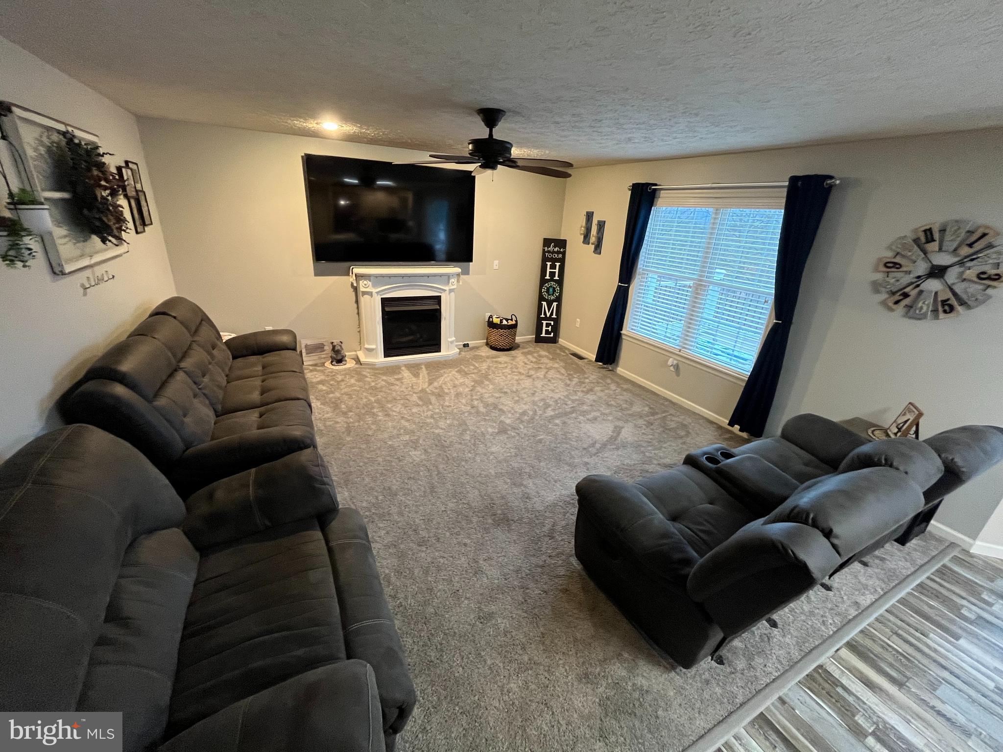 COLONIAL HEIGHTS - Residential