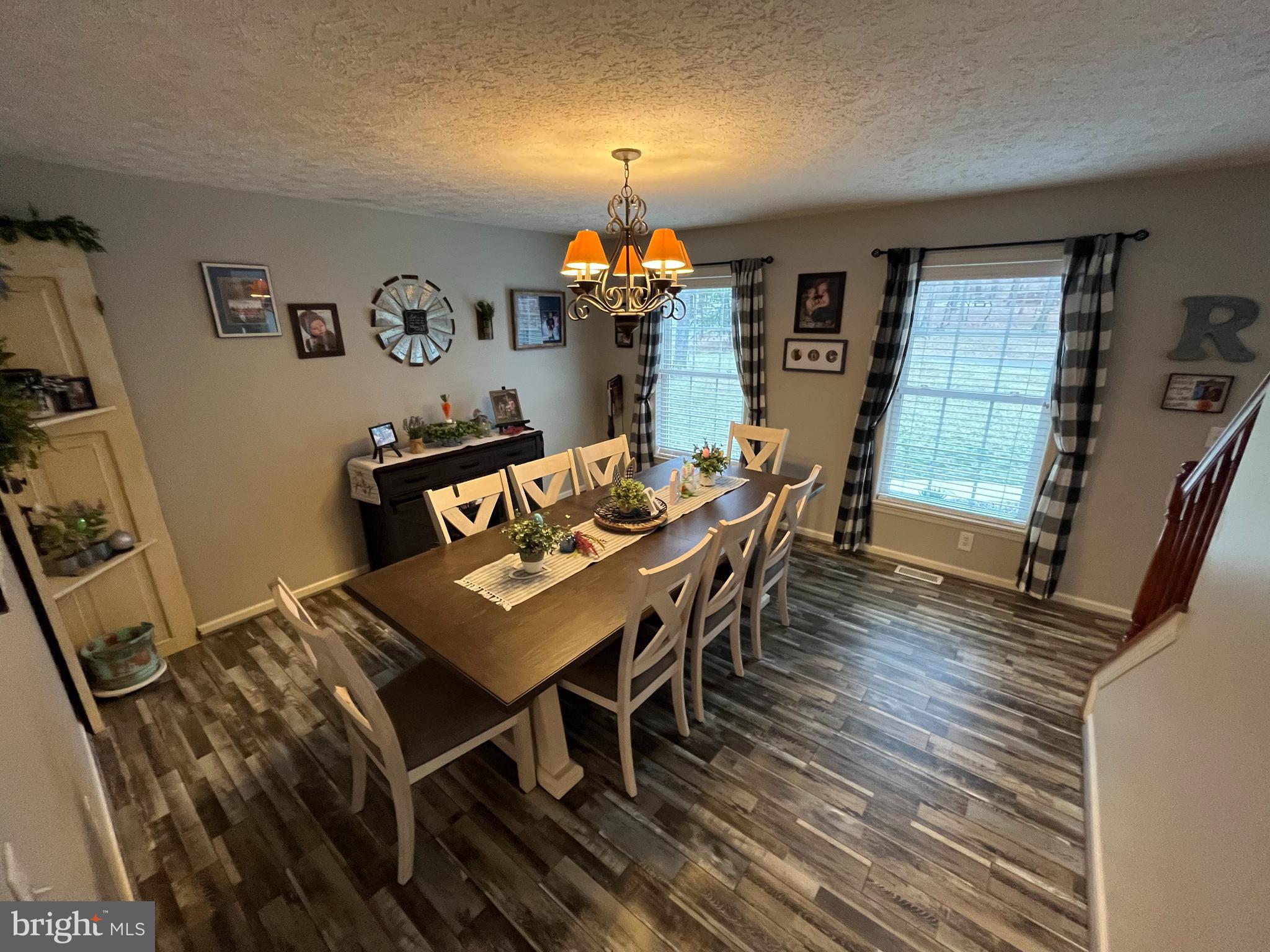 COLONIAL HEIGHTS - Residential