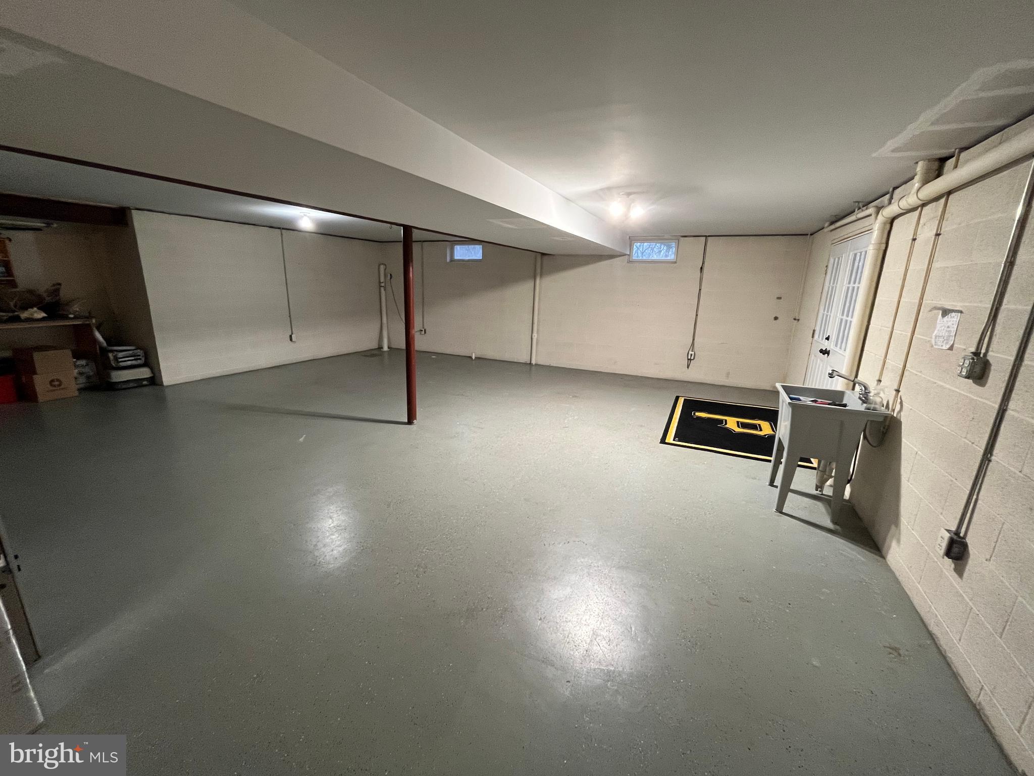 COLONIAL HEIGHTS - Residential