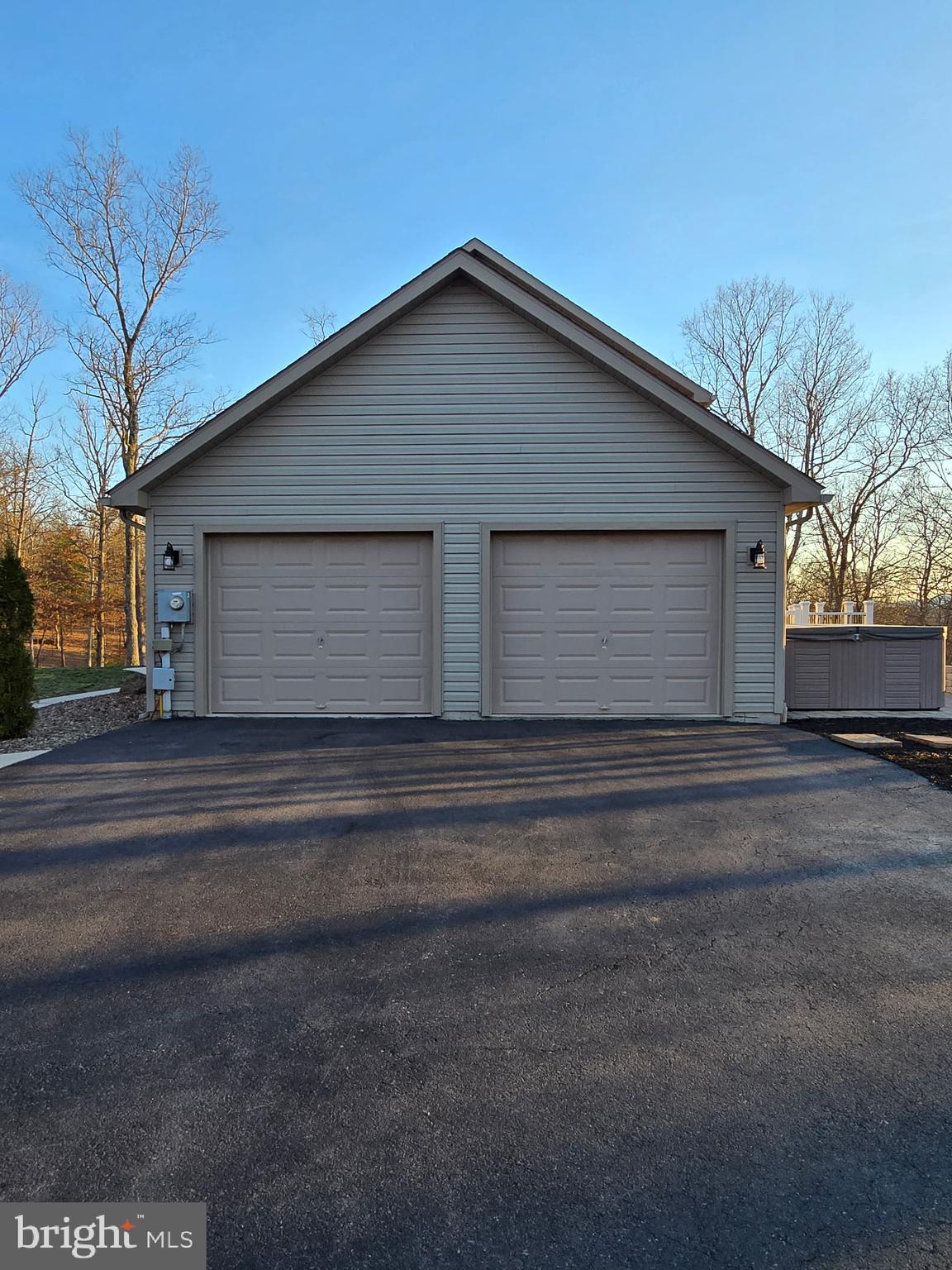 COLONIAL HEIGHTS - Residential