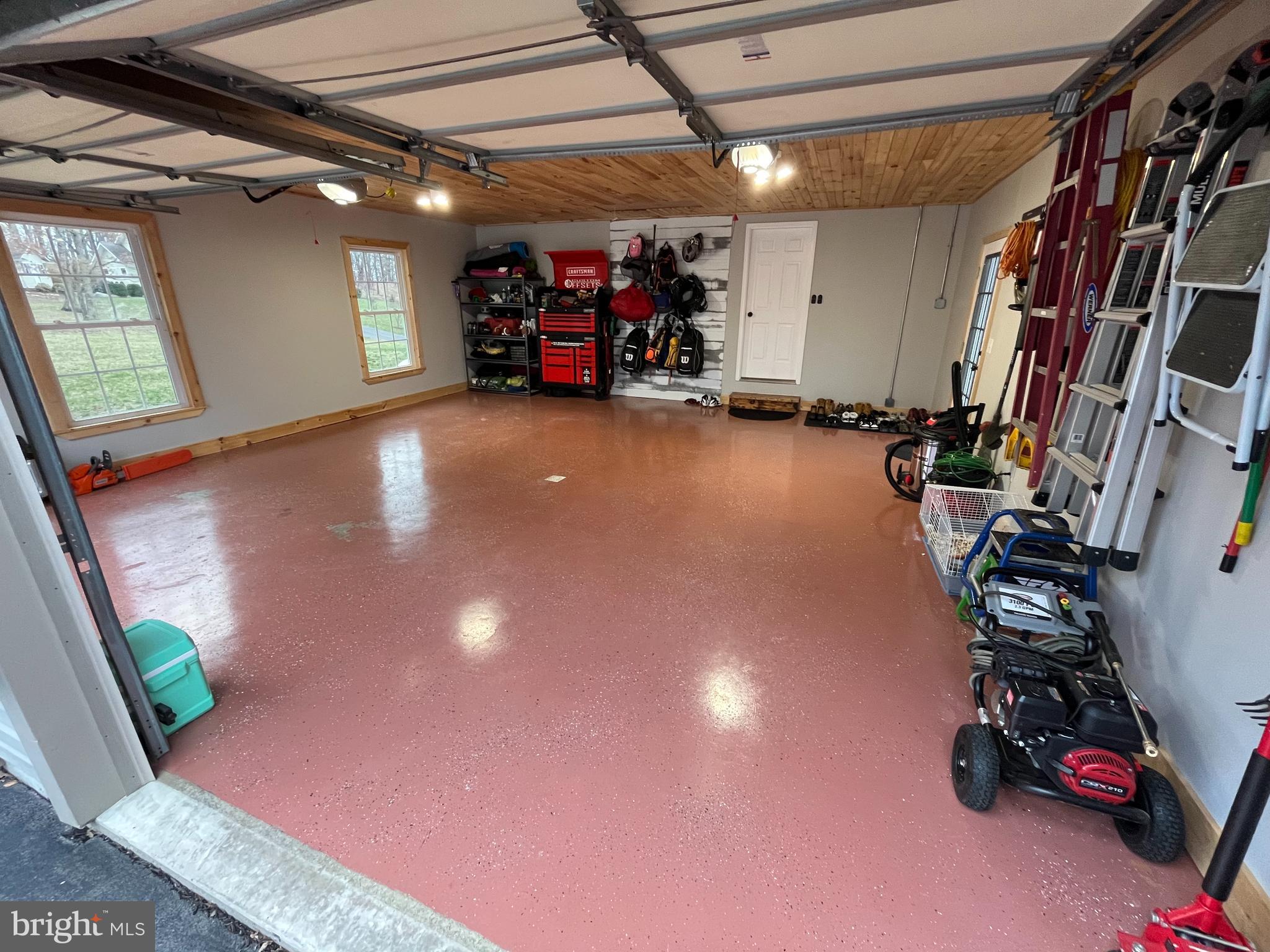 COLONIAL HEIGHTS - Residential