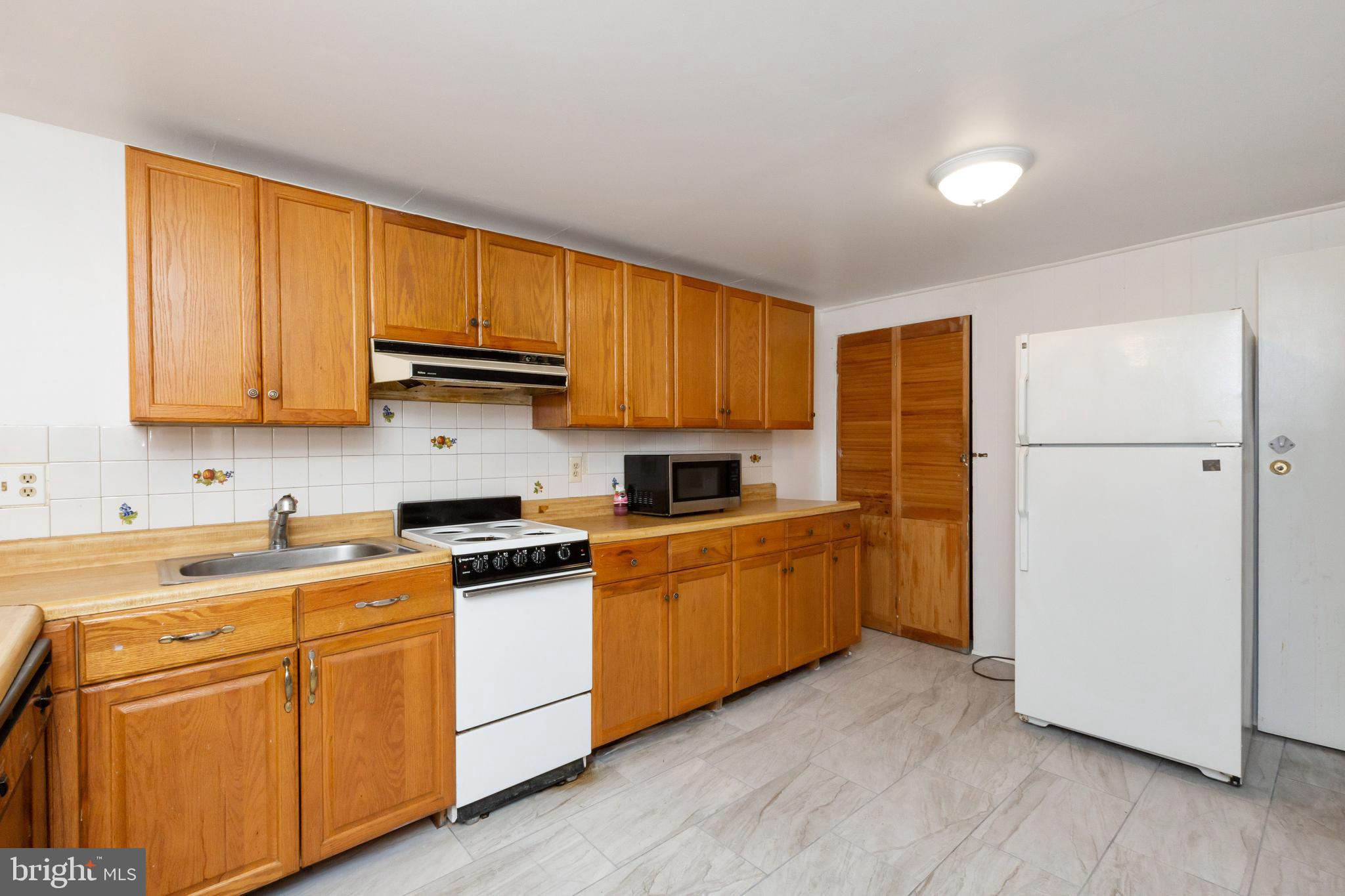 CONN AVE PARK - Residential