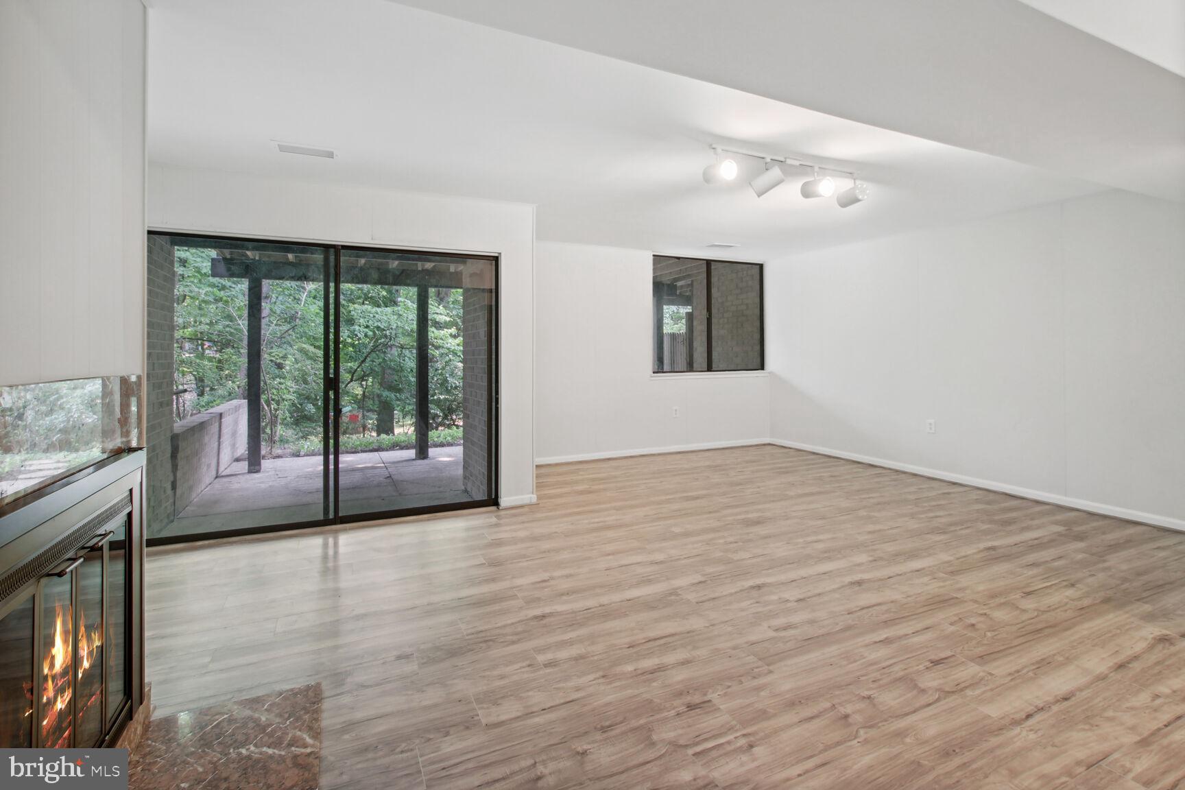 INVERNESS FOREST - Residential