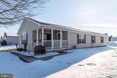 Tiny photo for 77 Random Road, DOUGLASSVILLE, PA 19518 (MLS # PABK2066220)