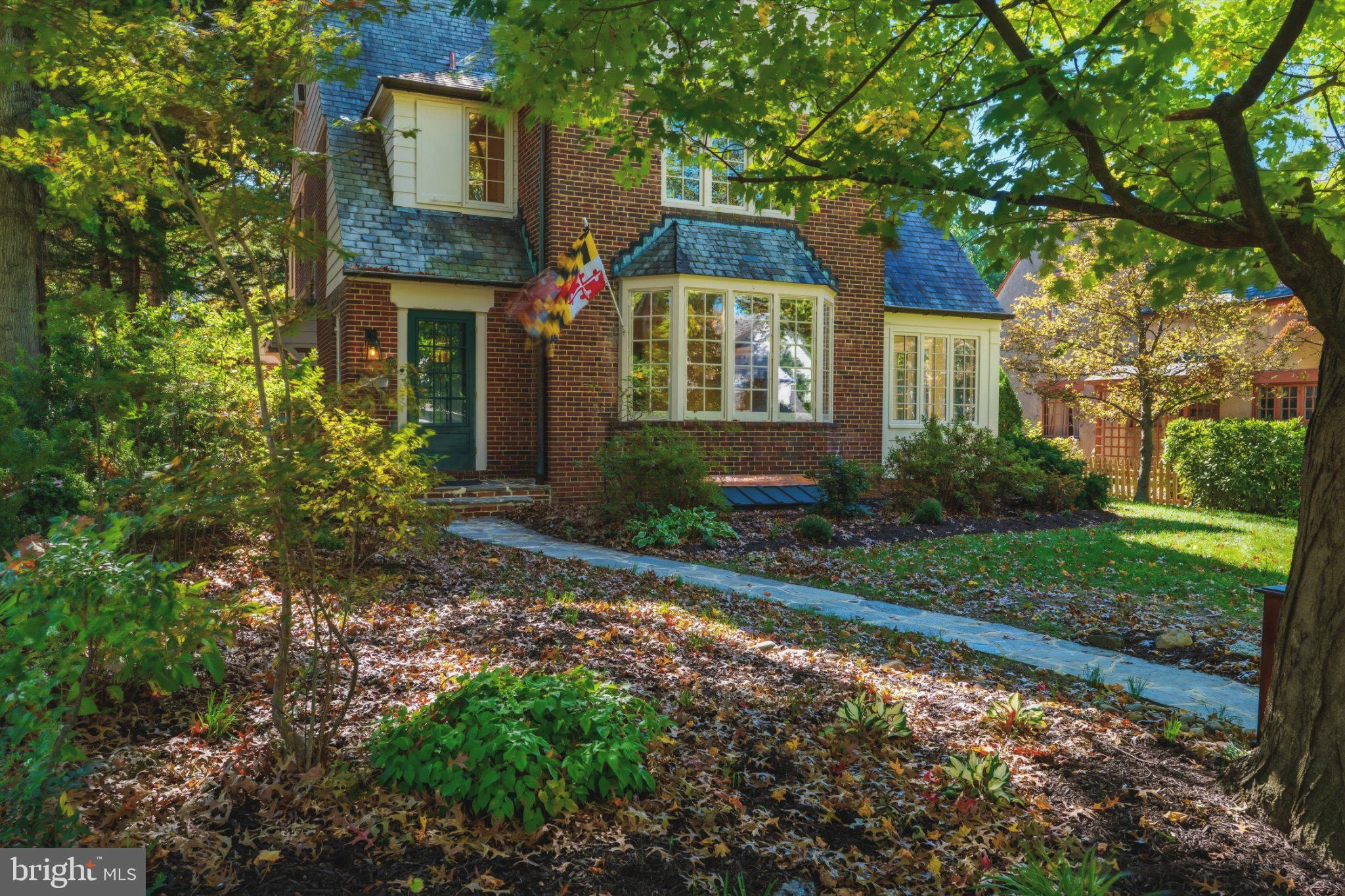 325 Broxton Road