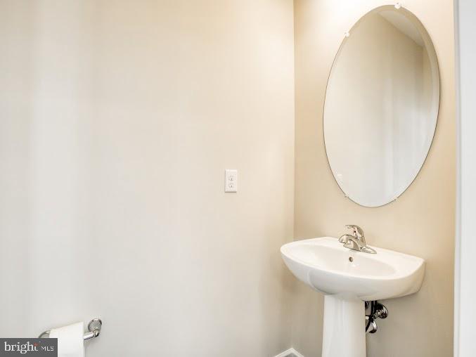 FREEDOM MANOR - Residential Lease