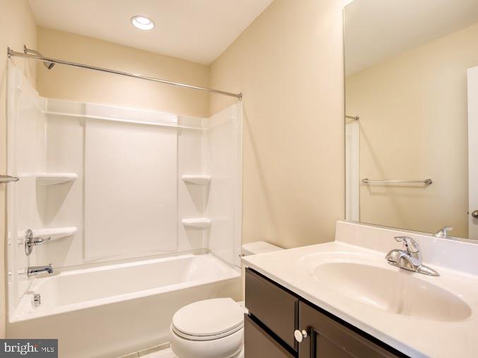 FREEDOM MANOR - Residential Lease