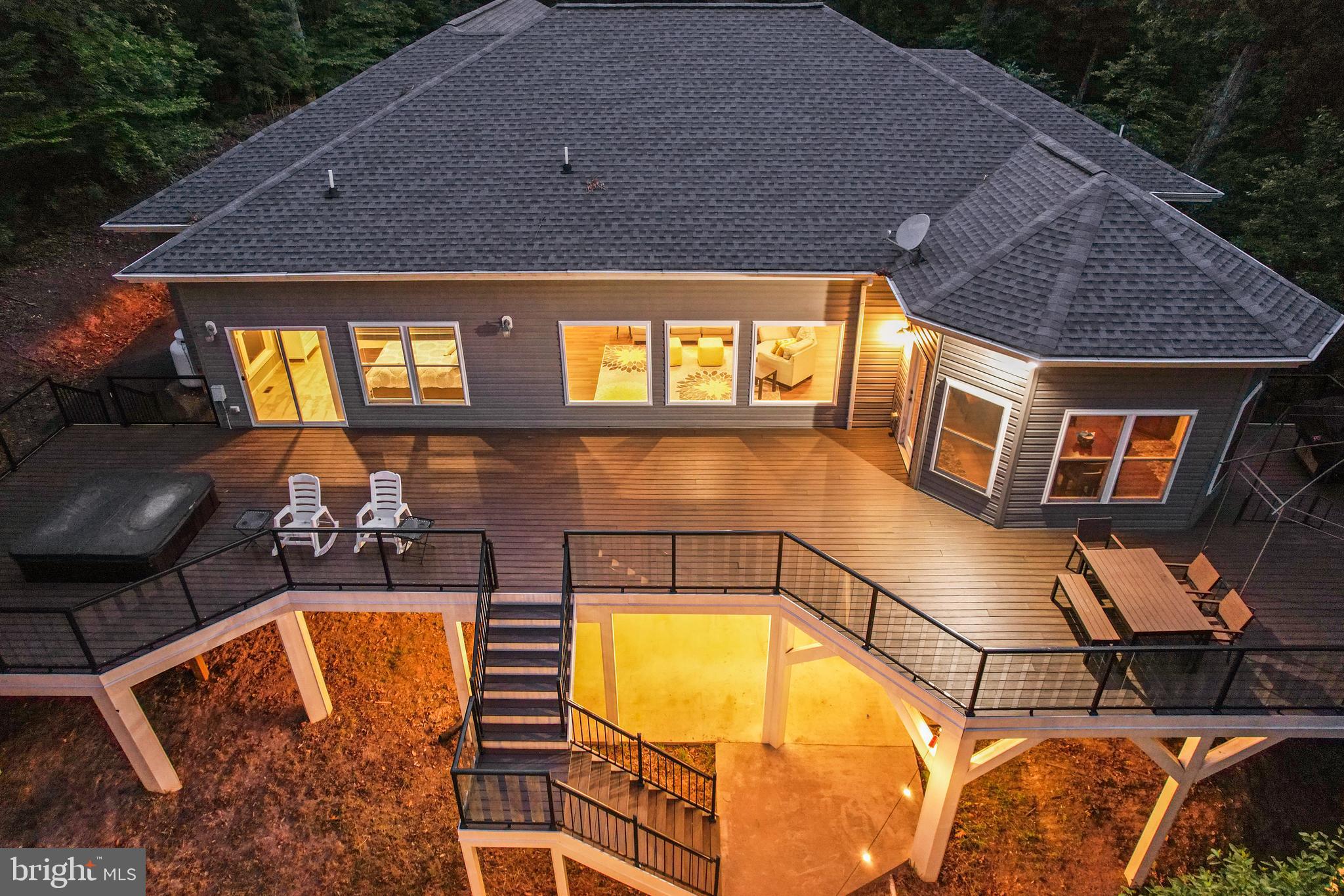 FRESHWATER ESTATES - Residential