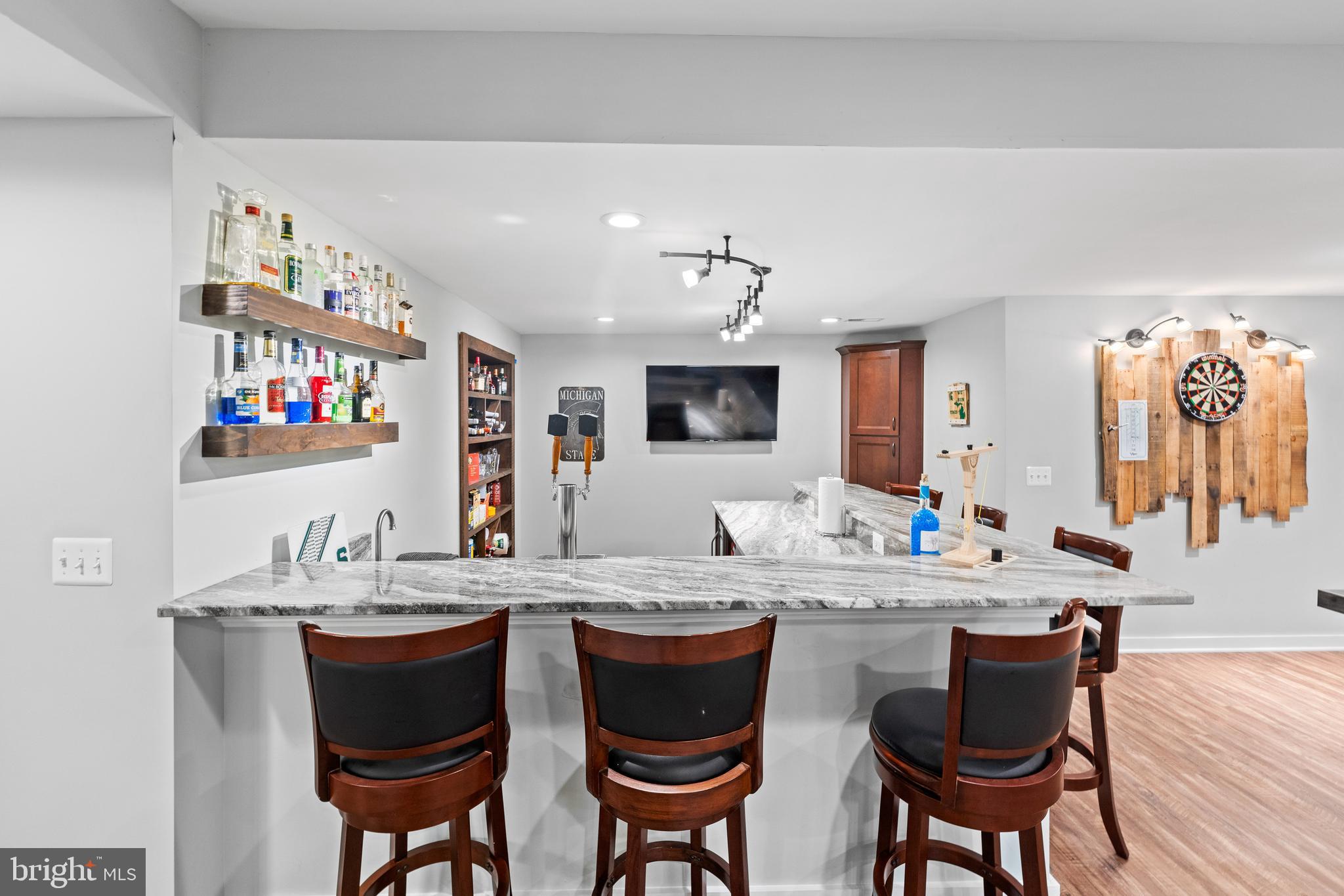 FRESHWATER ESTATES - Residential