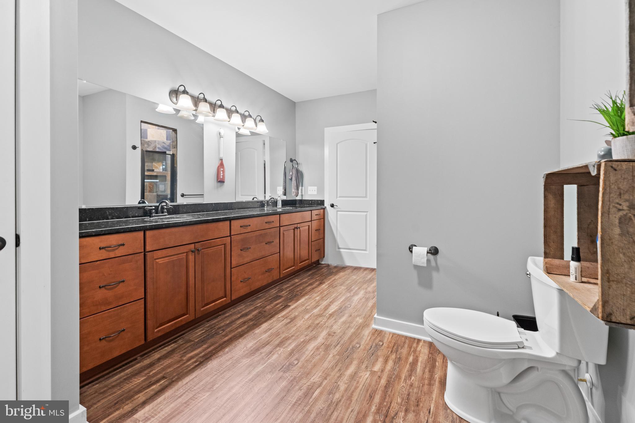 FRESHWATER ESTATES - Residential