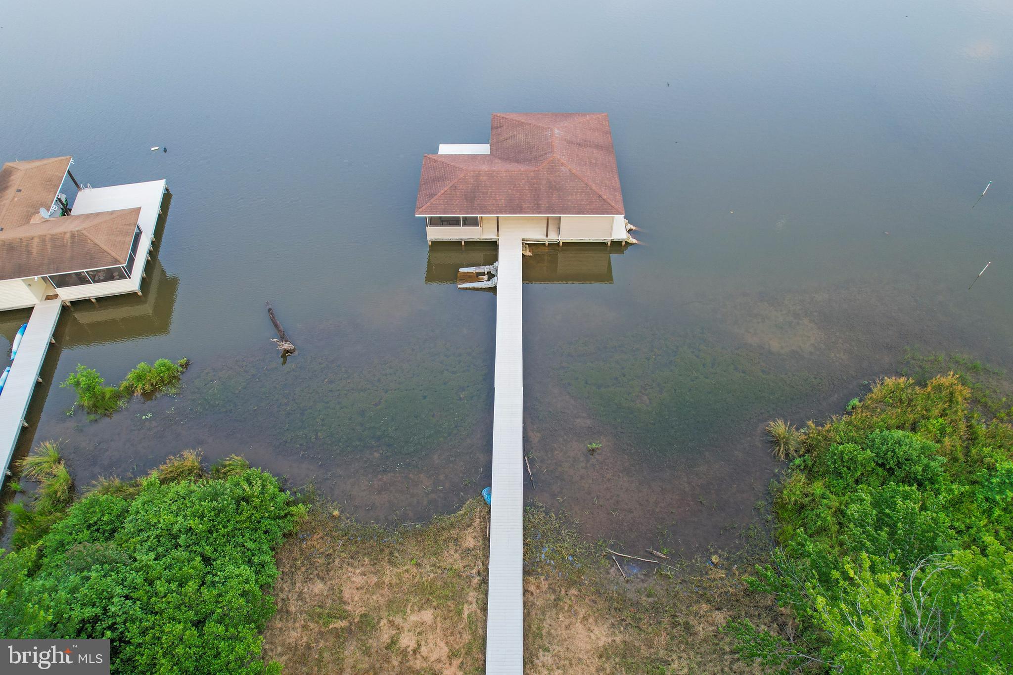 FRESHWATER ESTATES - Residential