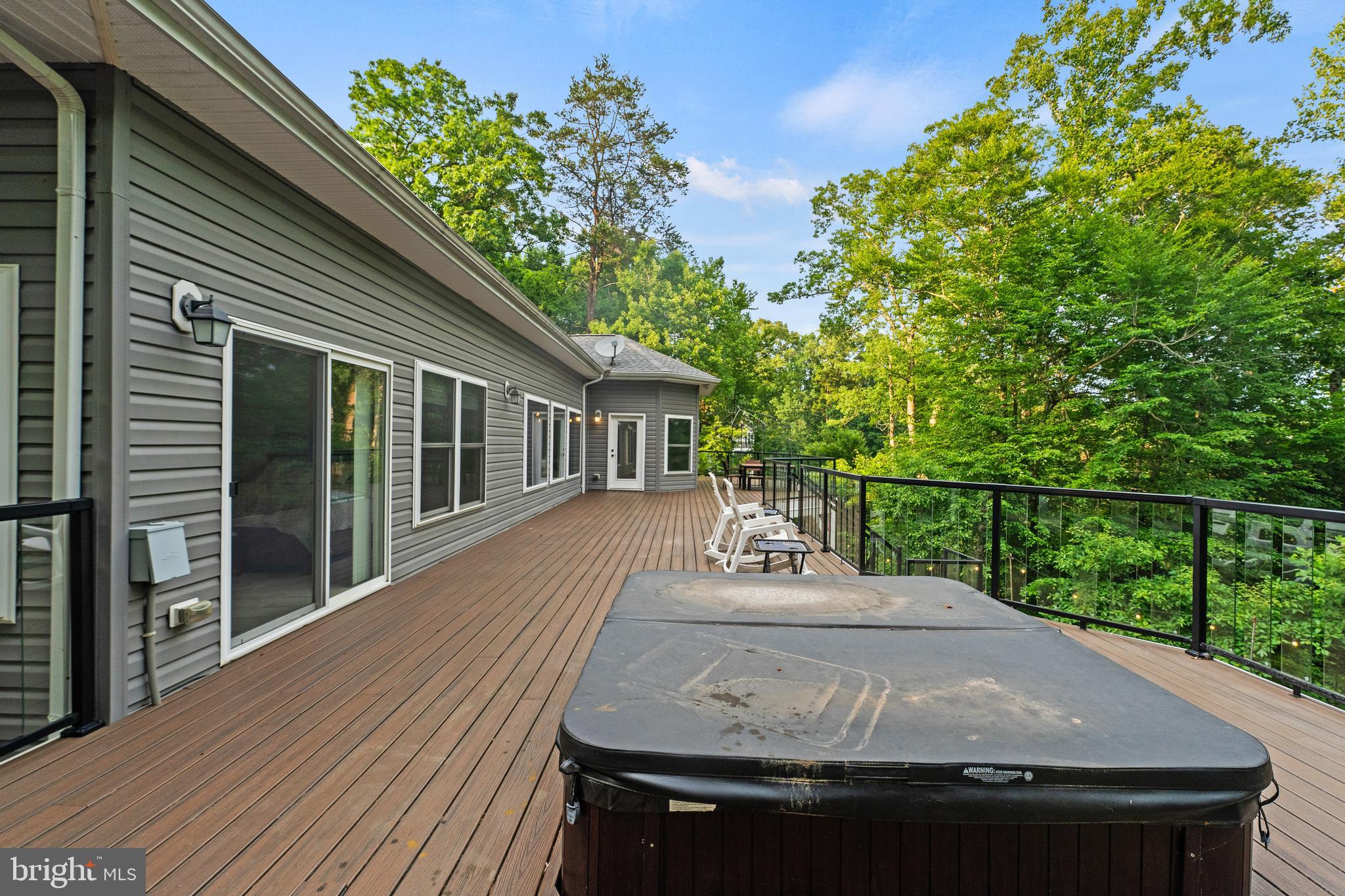 FRESHWATER ESTATES - Residential