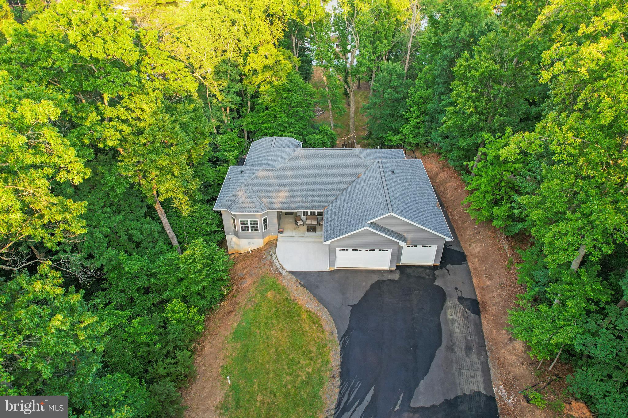 FRESHWATER ESTATES - Residential