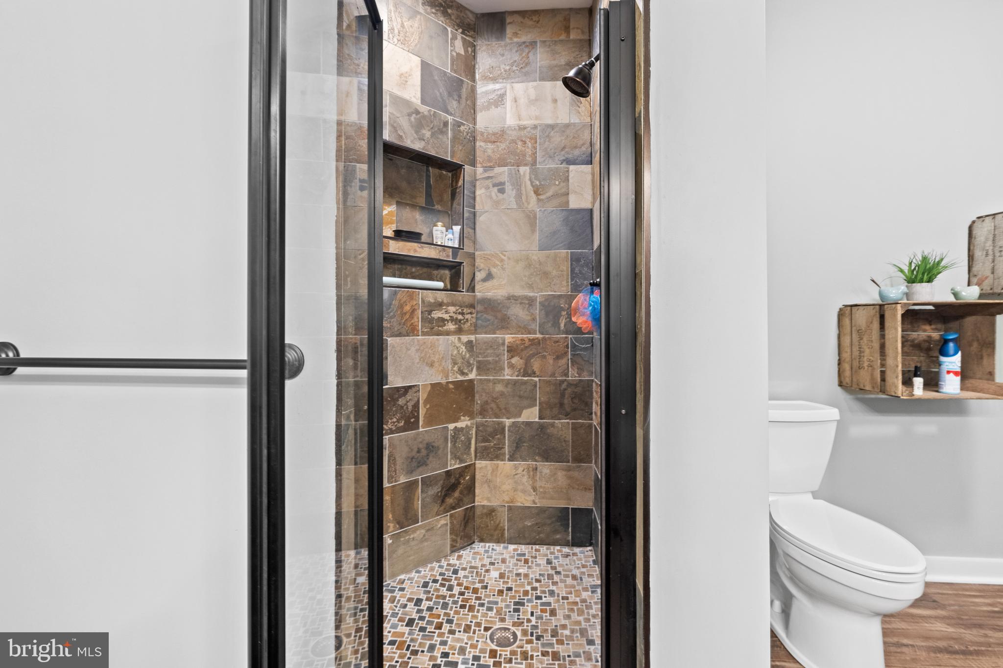 FRESHWATER ESTATES - Residential