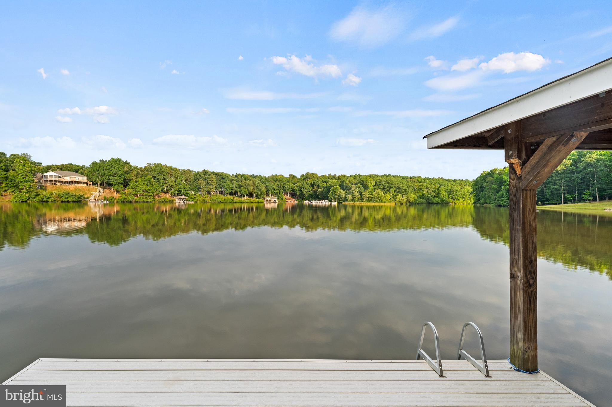 FRESHWATER ESTATES - Residential