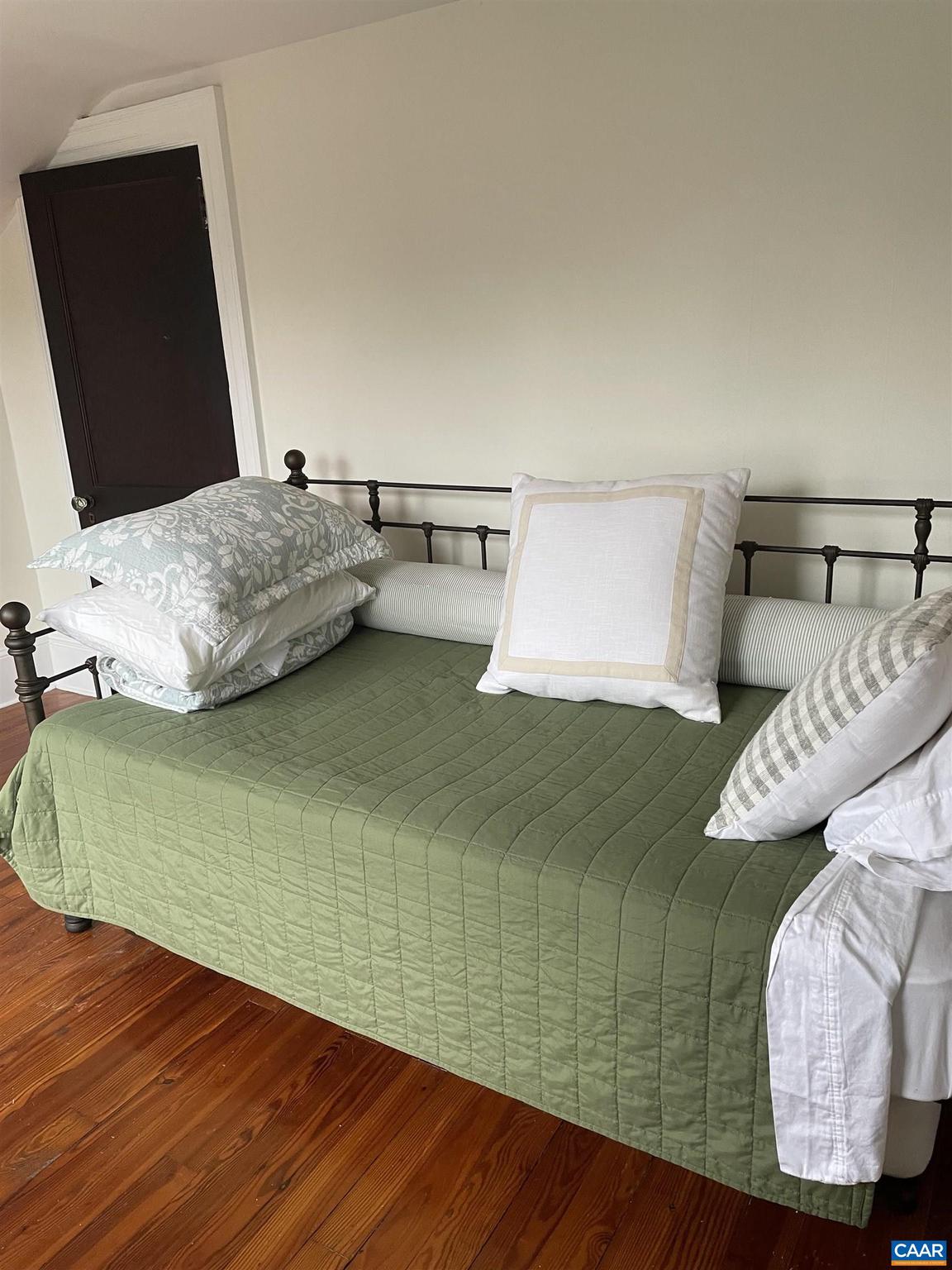 UNKNOWN - Residential Lease