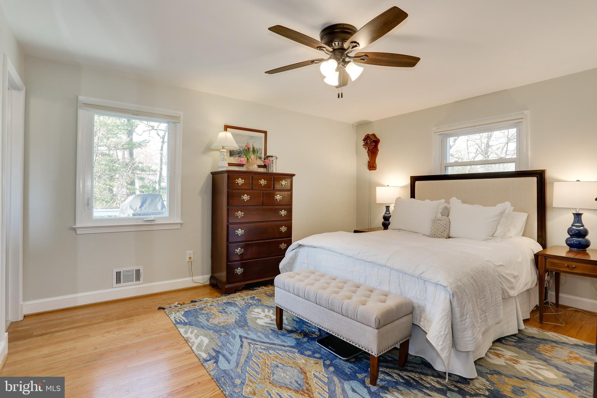 COUNTRY CLUB HILLS - Residential