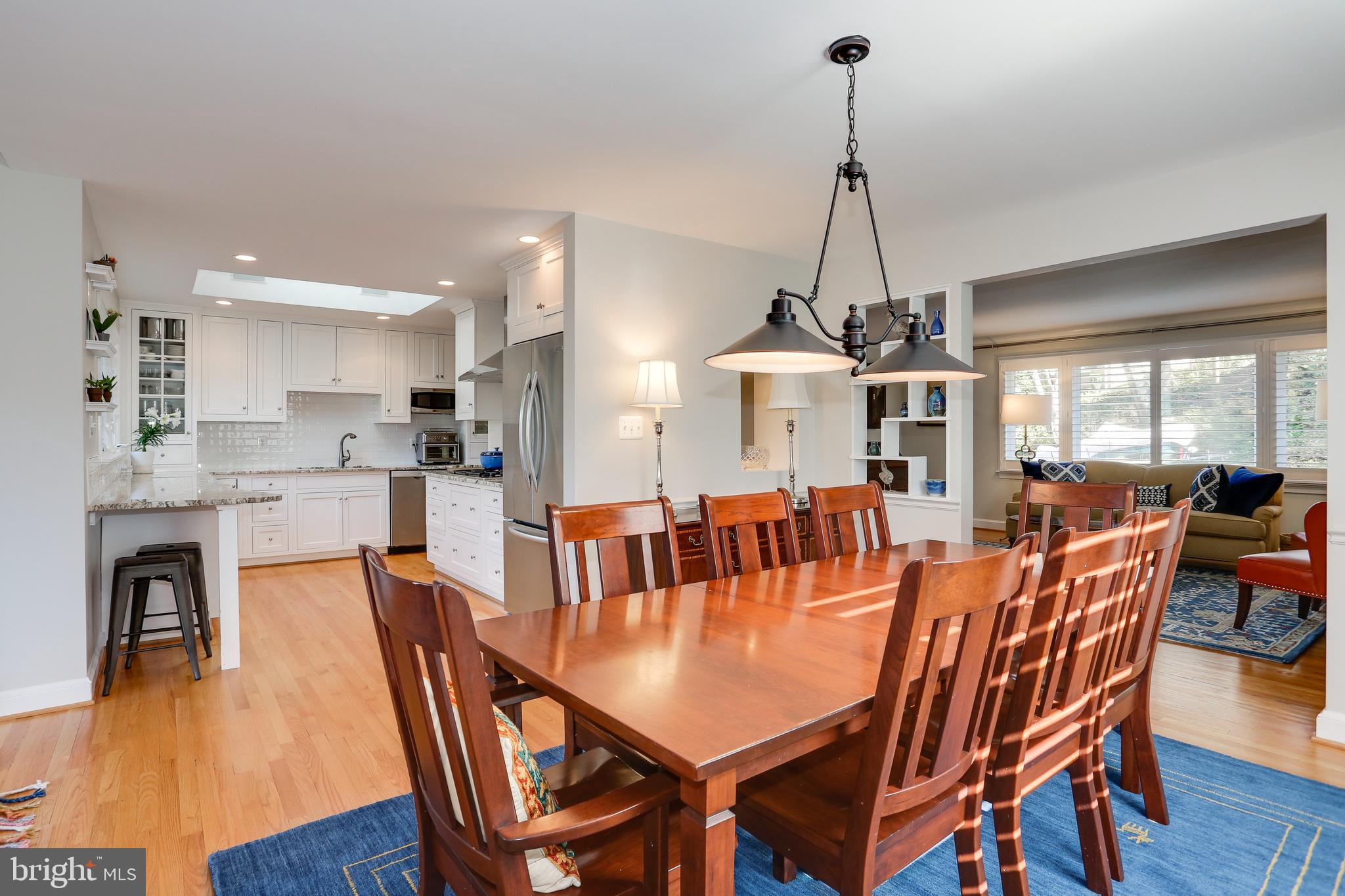 COUNTRY CLUB HILLS - Residential