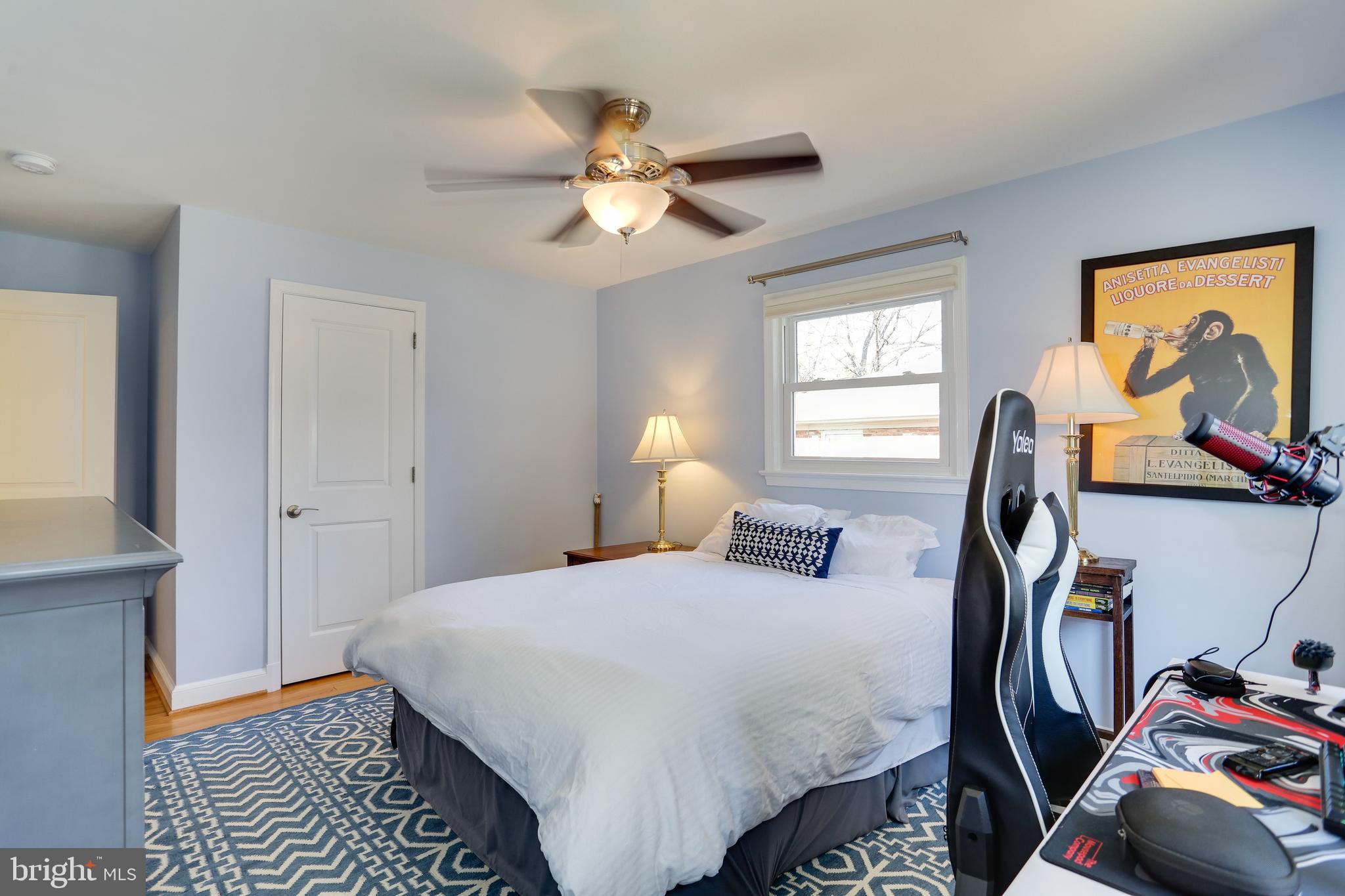 COUNTRY CLUB HILLS - Residential