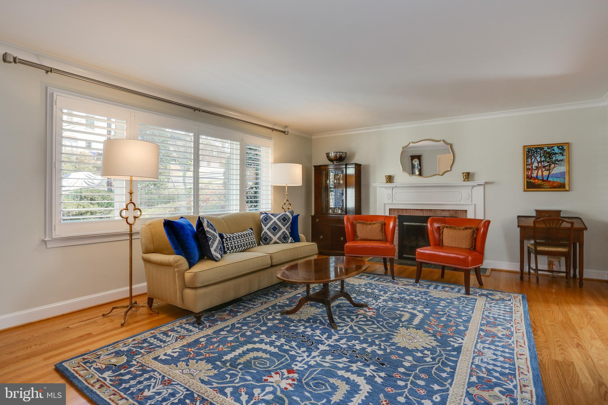 COUNTRY CLUB HILLS - Residential