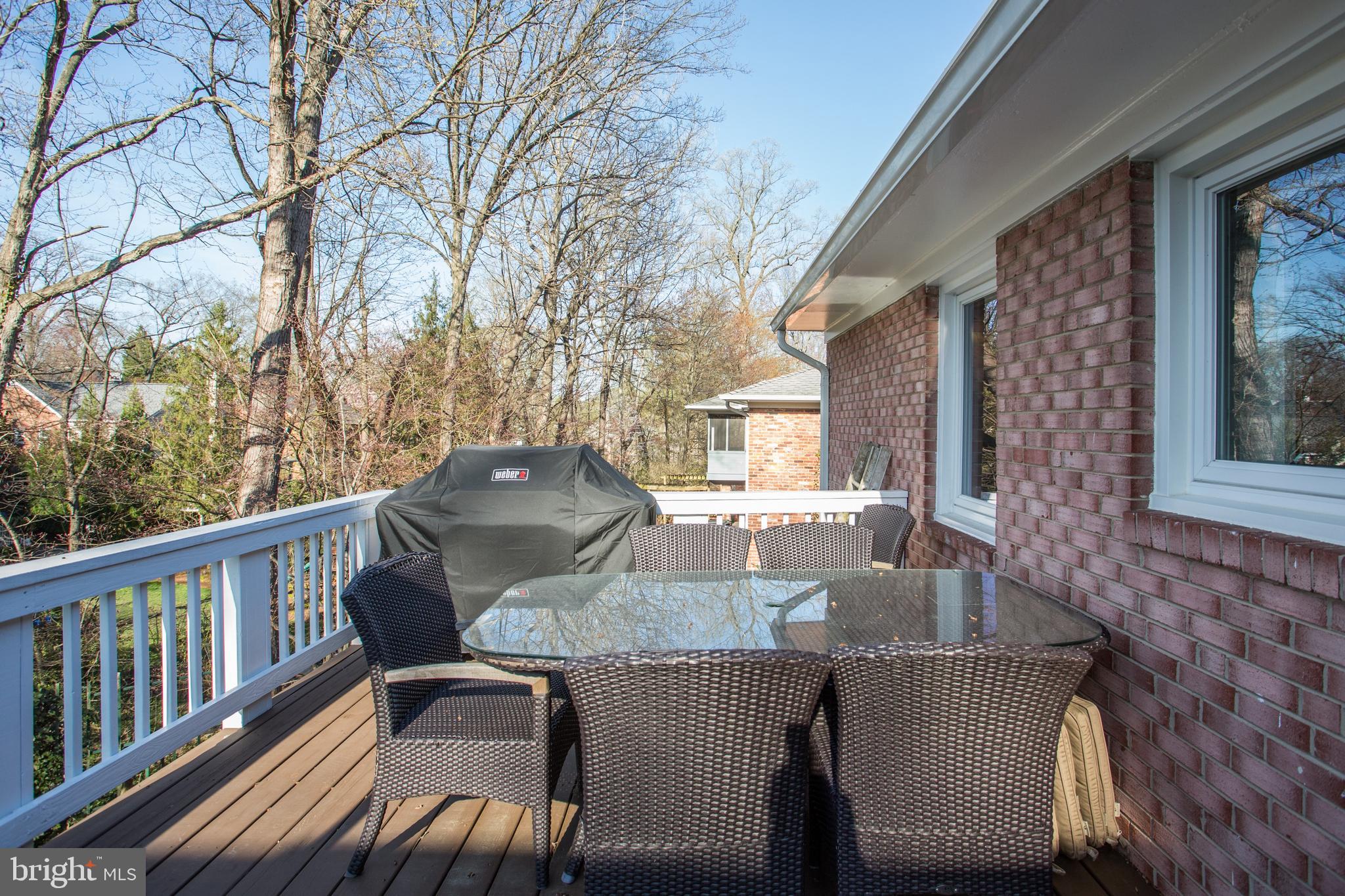 COUNTRY CLUB HILLS - Residential