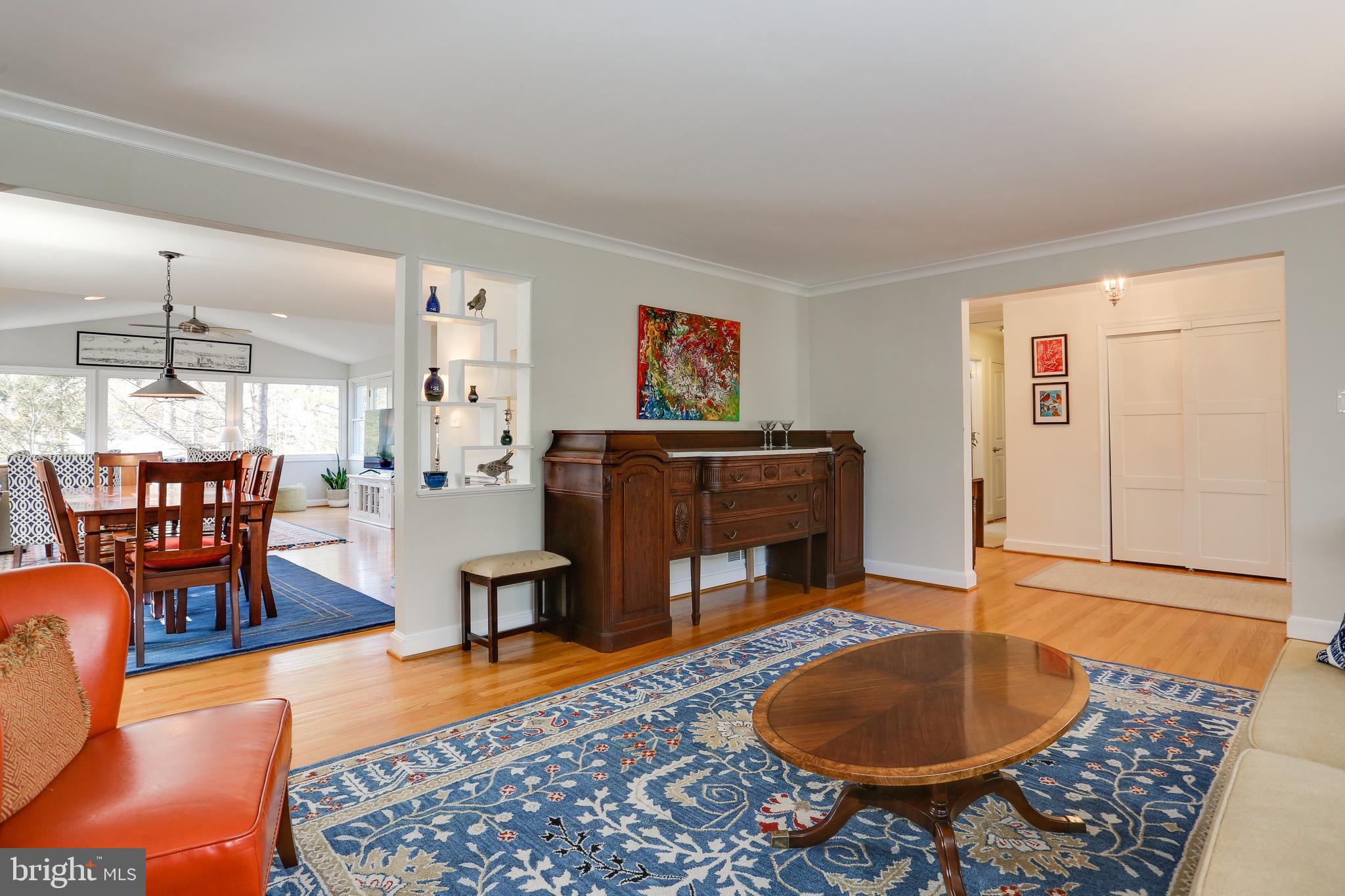 COUNTRY CLUB HILLS - Residential