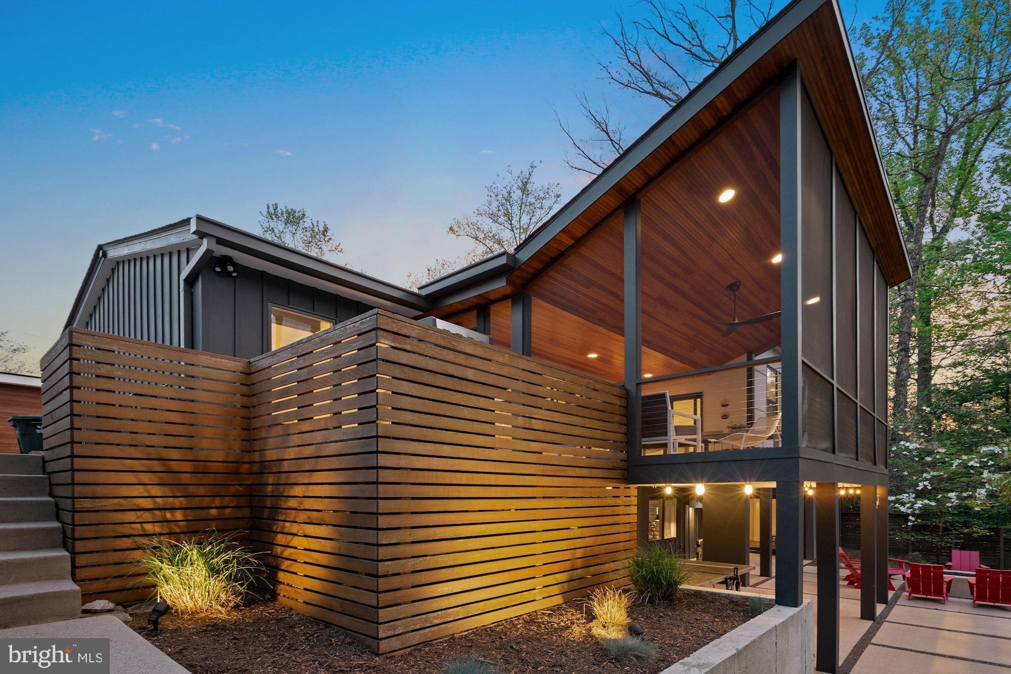 WILLIAMSBURG VILLAGE - Residential