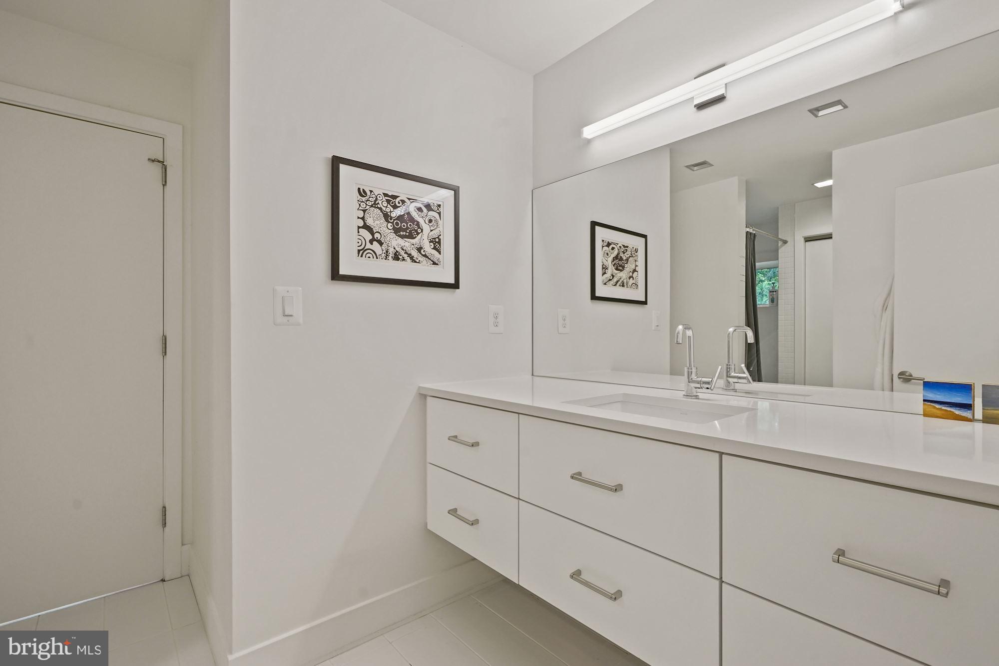 WILLIAMSBURG VILLAGE - Residential