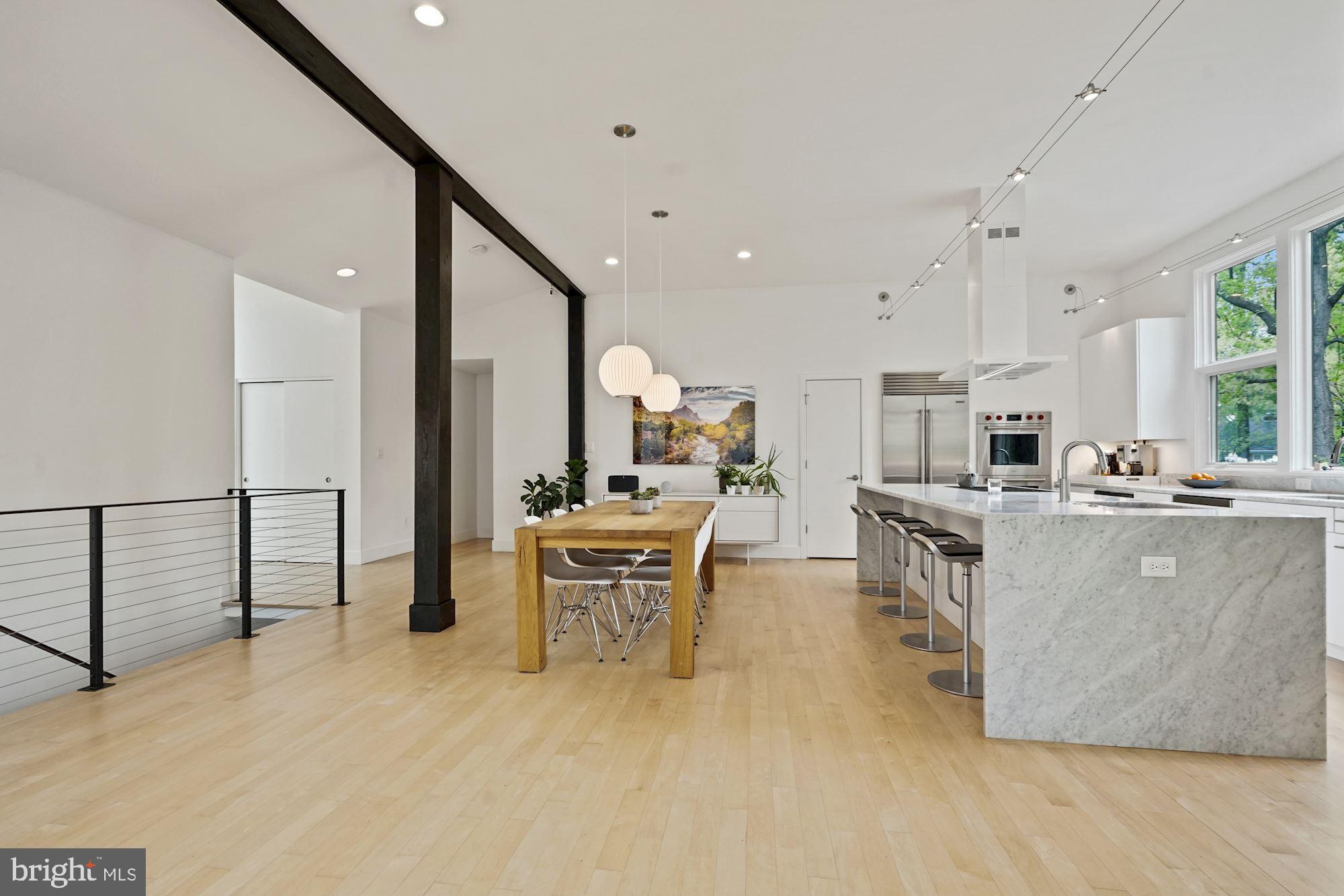 WILLIAMSBURG VILLAGE - Residential