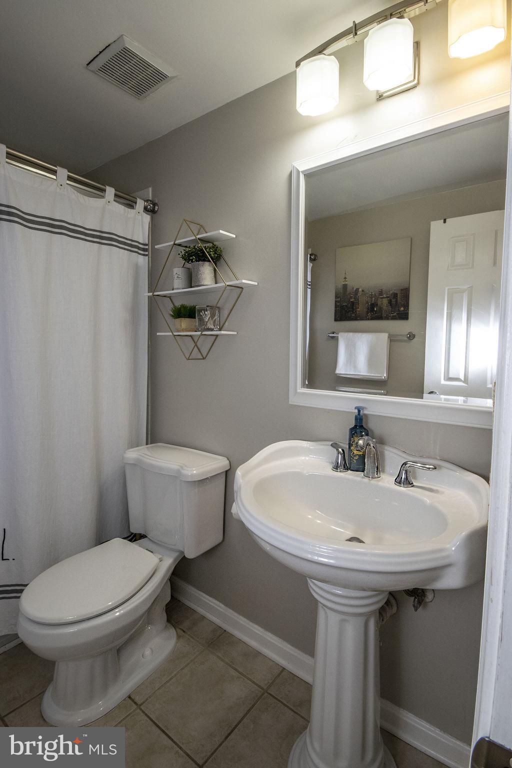 DALE CITY - Residential