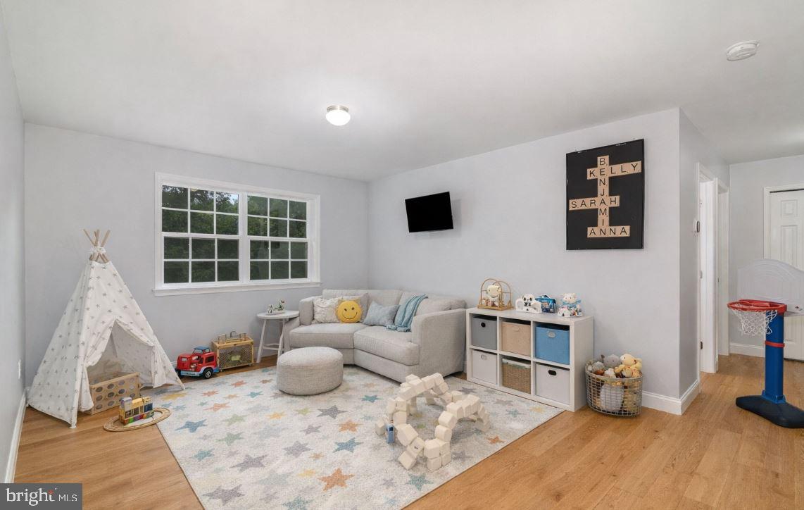 BISHOP WOODS - Residential